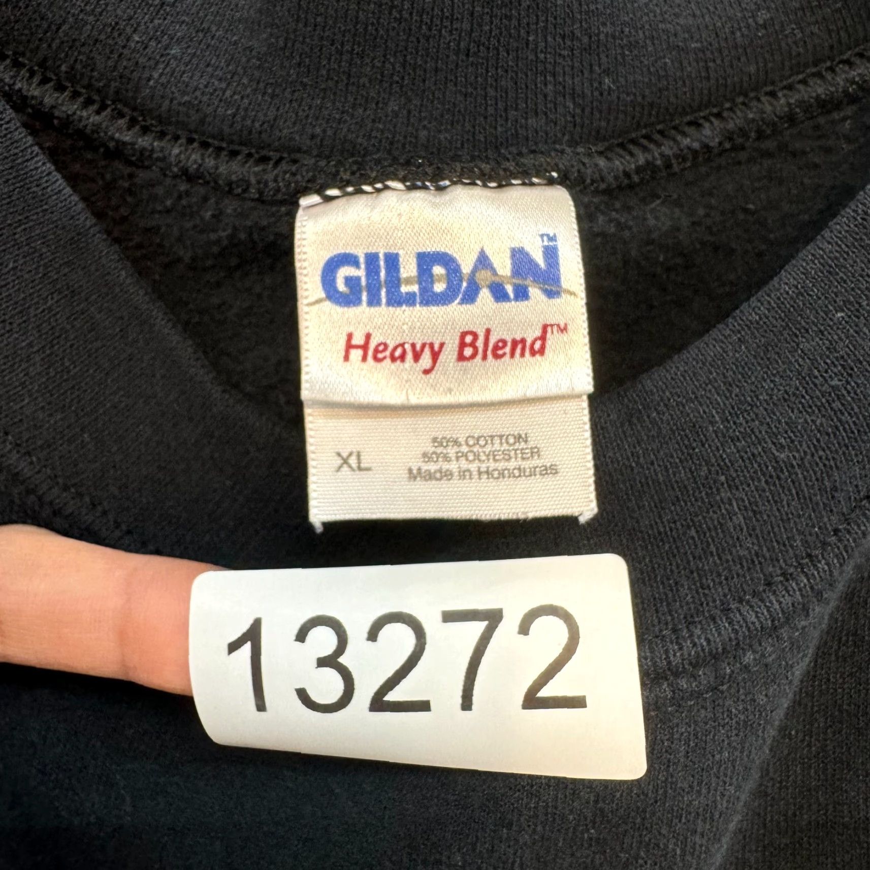Gildan VINTAGE Gildan Sweatshirt XL Black Crewneck Pullover Patch Bus Y2K Cool Size US XL / EU 56 / 4 - 6 Thumbnail