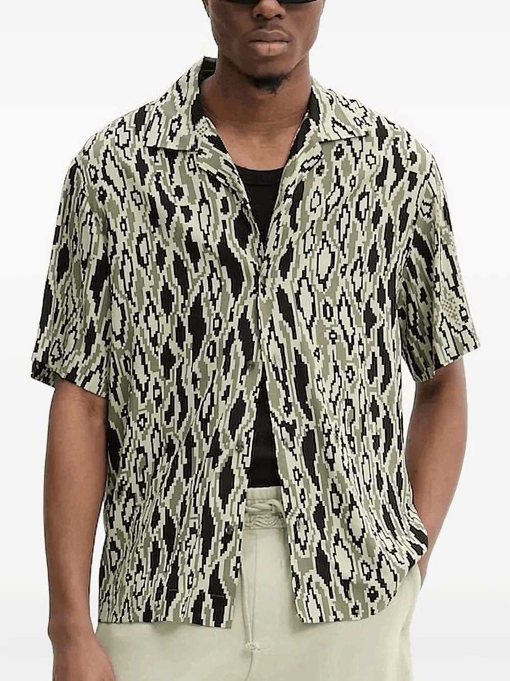 Other Short-Sleeve Shirt – Men’s Casual Button-Up Top Size US M / EU 48-50 / 2 - 3 Thumbnail