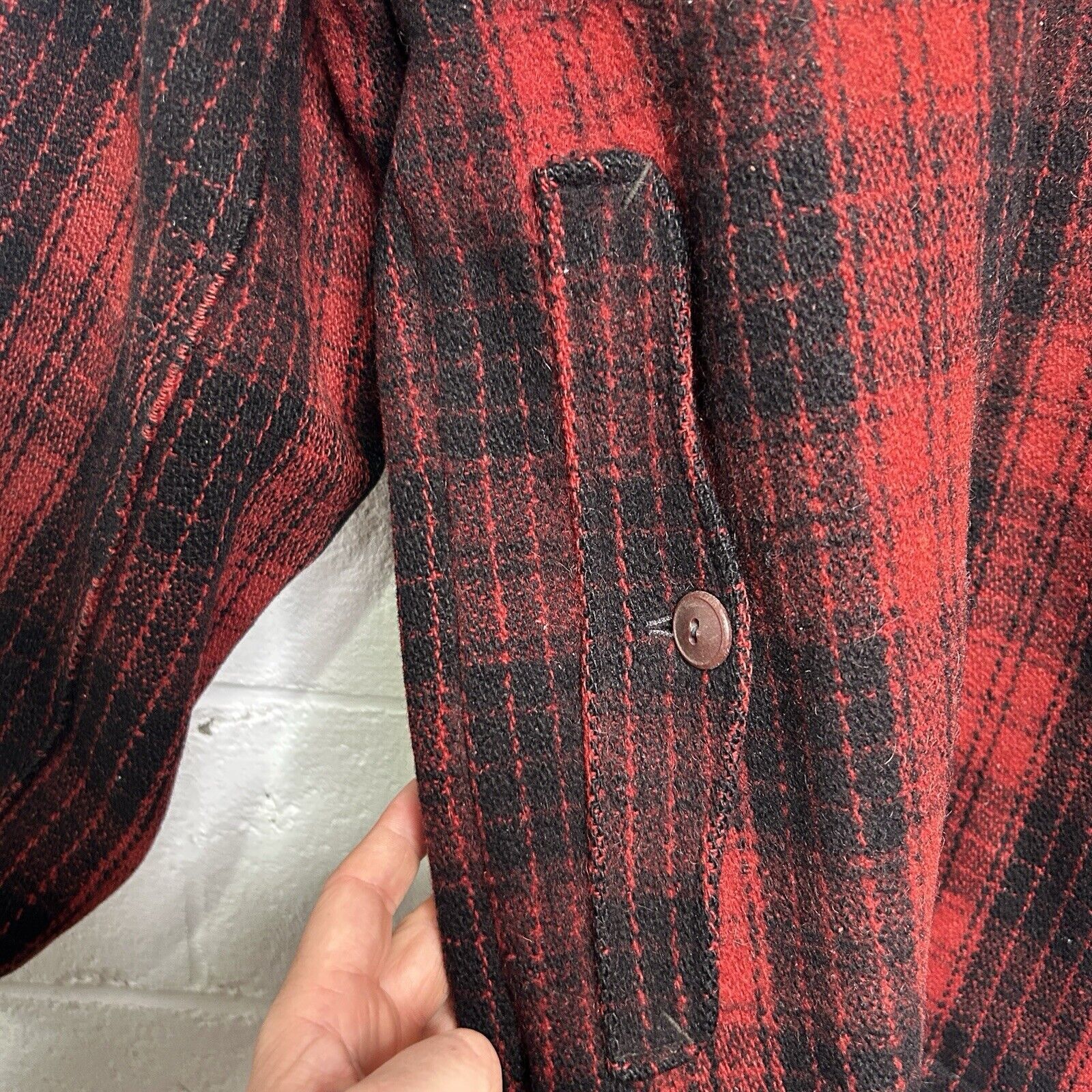 Woolrich Woolen Mills Vintage Woolrich 503 Mens Wool Mackinaw Plaid Jacket 2024 Size US L / EU 52-54 / 3 - 4 Thumbnail
