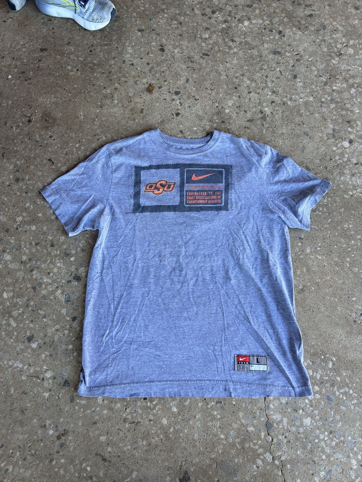 Nike Vintage Oklahoma state nike tee Size US L / EU 52-54 / 3 - 1 Thumbnail
