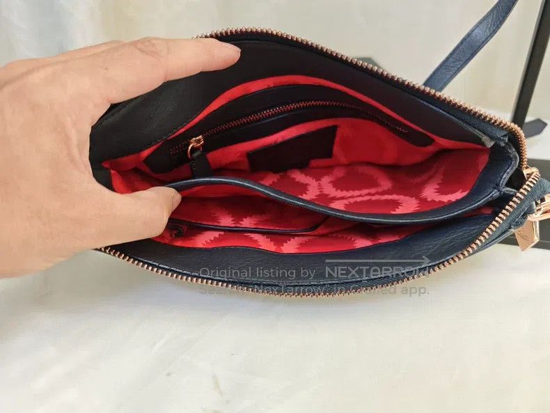 Vivienne Westwood Vivienne Westwood size os Black embossed crossbody bag Size ONE SIZE - 4 Thumbnail