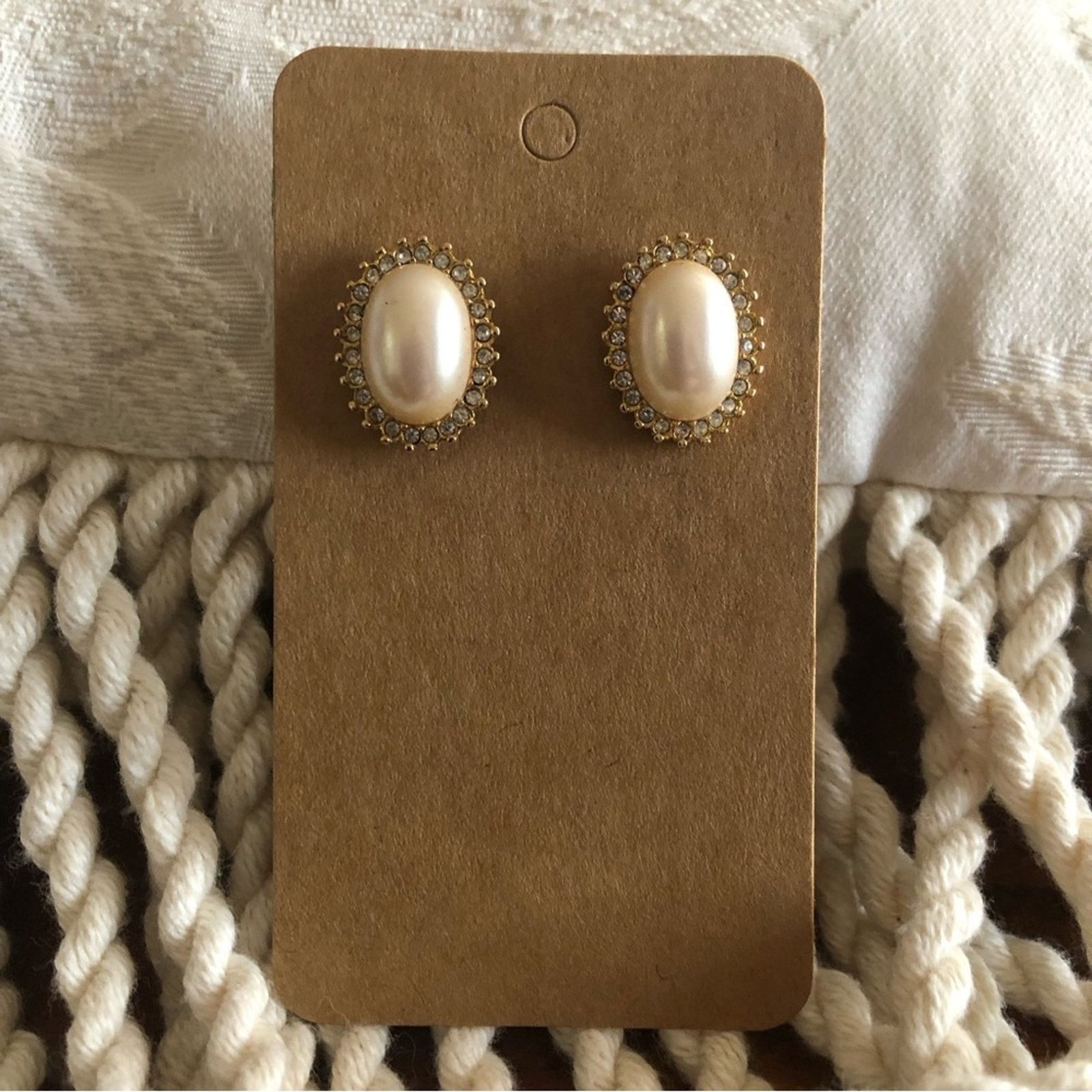 Monet Vintage Monet cream oval pearl halo pierced earrings Size ONE SIZE - 1 Thumbnail