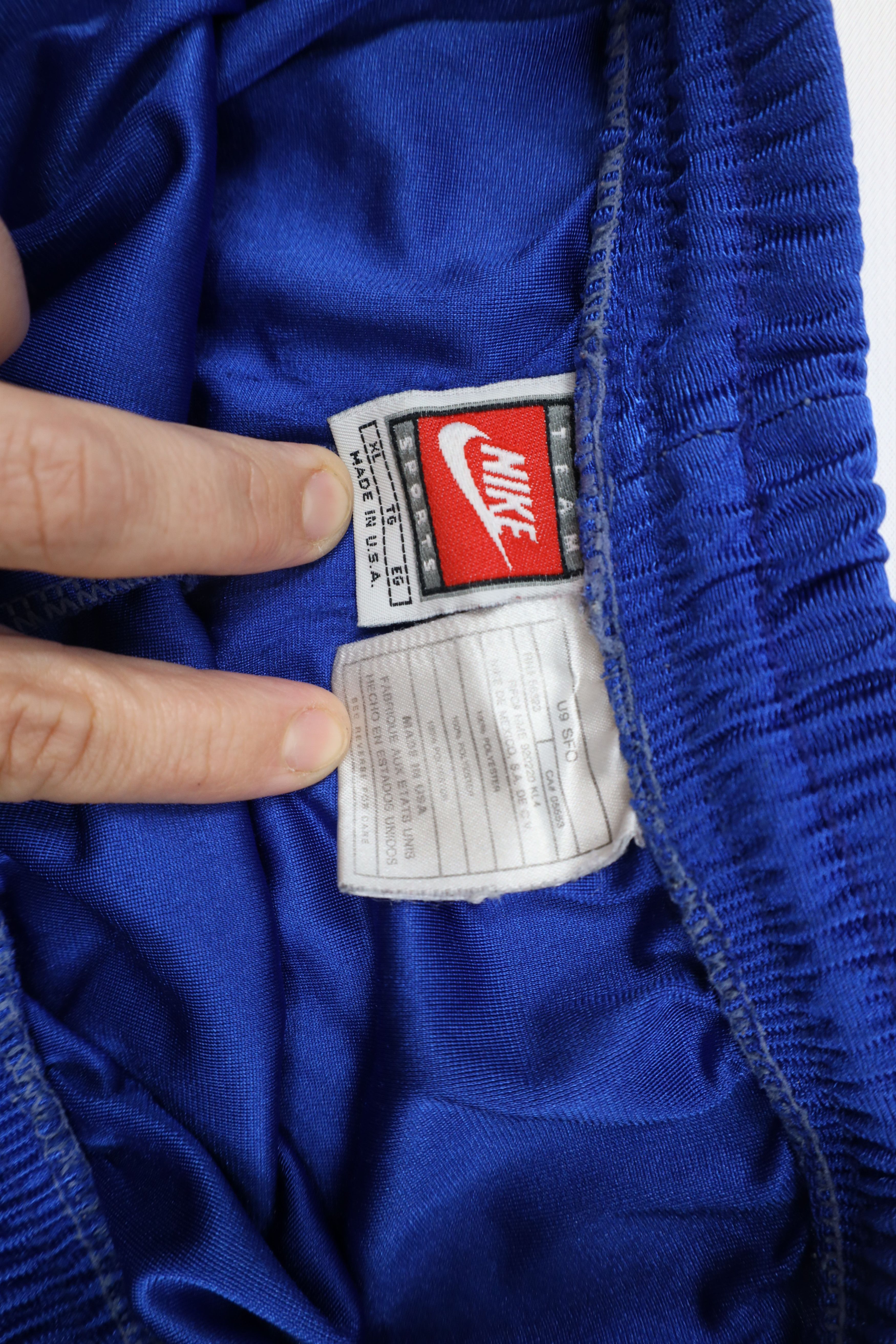 Nike × Vintage Vintage 90s Nike Mini Swoosh Silky Basketball Shorts USA Size US 34 / EU 50 - 7 Thumbnail