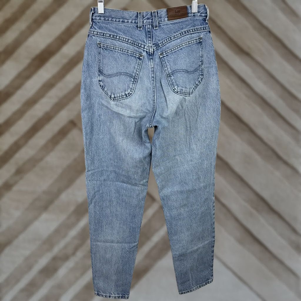 Lee VINTAGE Lee Jeans Womens 28x31 ACTUAL High Waist Tapered Leg 90s Grunge Mom Size 28" / US 6 / IT 42 - 1 Thumbnail