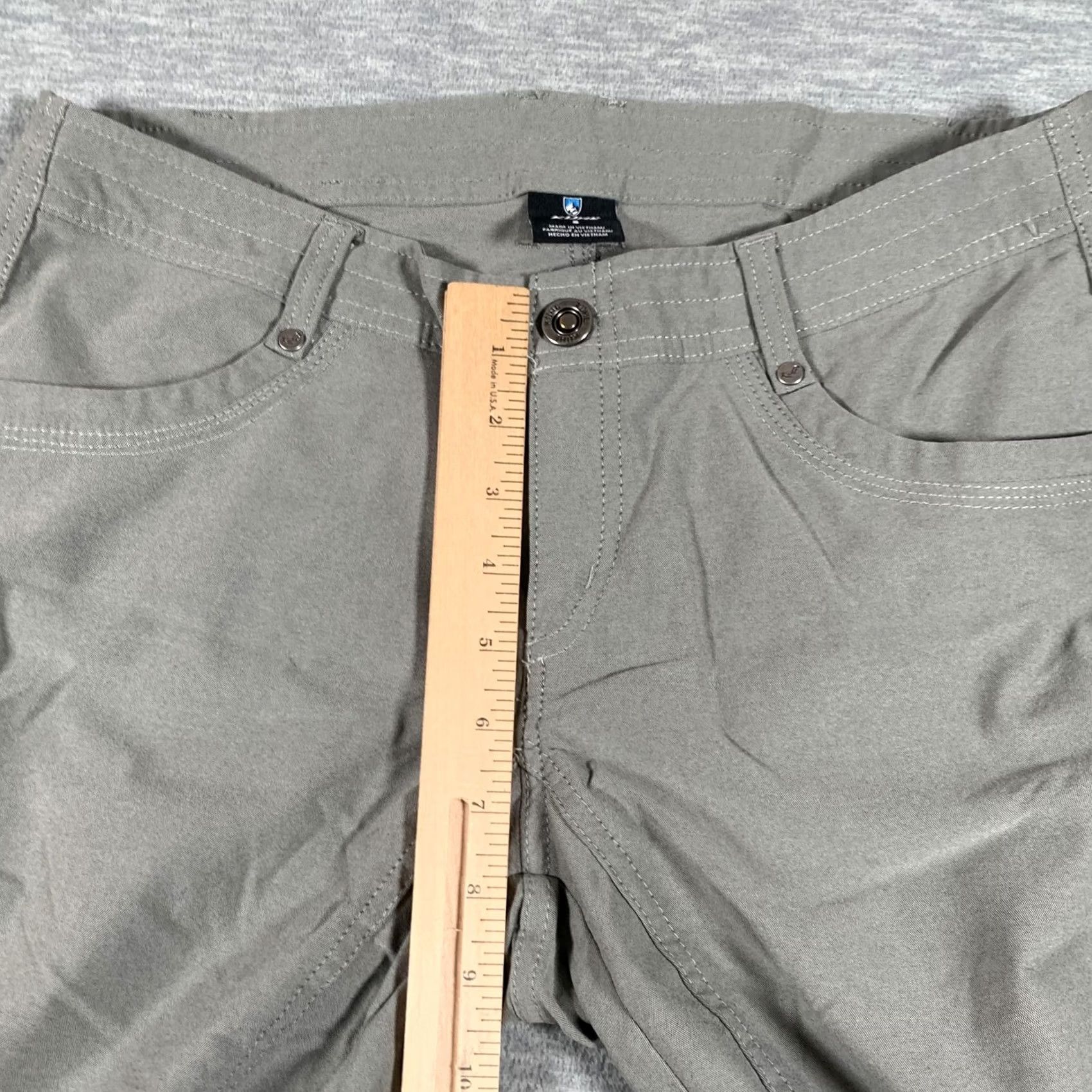 Vintage Kuhl Capri Pants Womens 8 Gray Nylon Blend Crop Lightweight Hiking Travel Pants Size 30" / US 8 / IT 44 - 7 Thumbnail