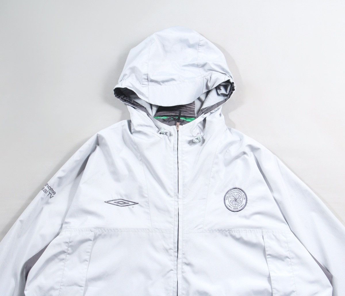 Umbro Umbro x Celtic Soccer Football Full Zip Jacket Hooded XL Size US XL / EU 56 / 4 - 2 Thumbnail