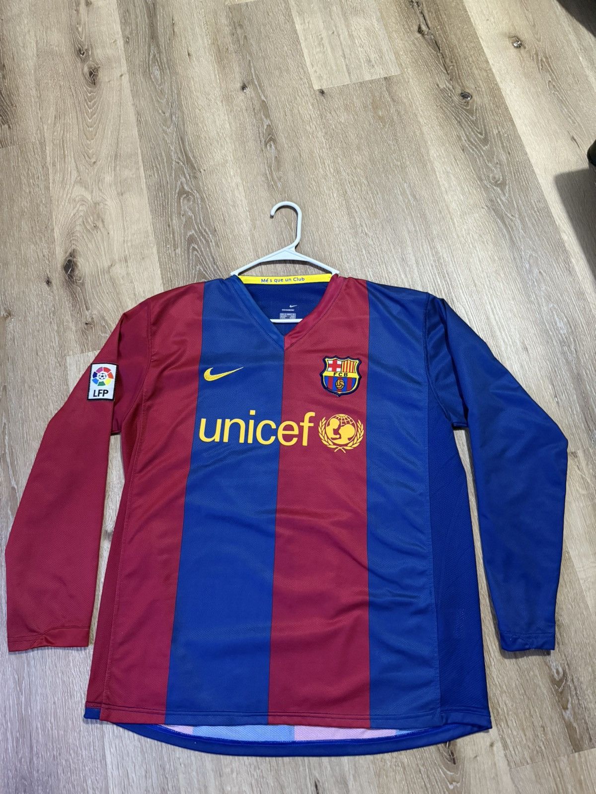 2006/07 FC Barcelona Home long sleeve #10 ronaldinho