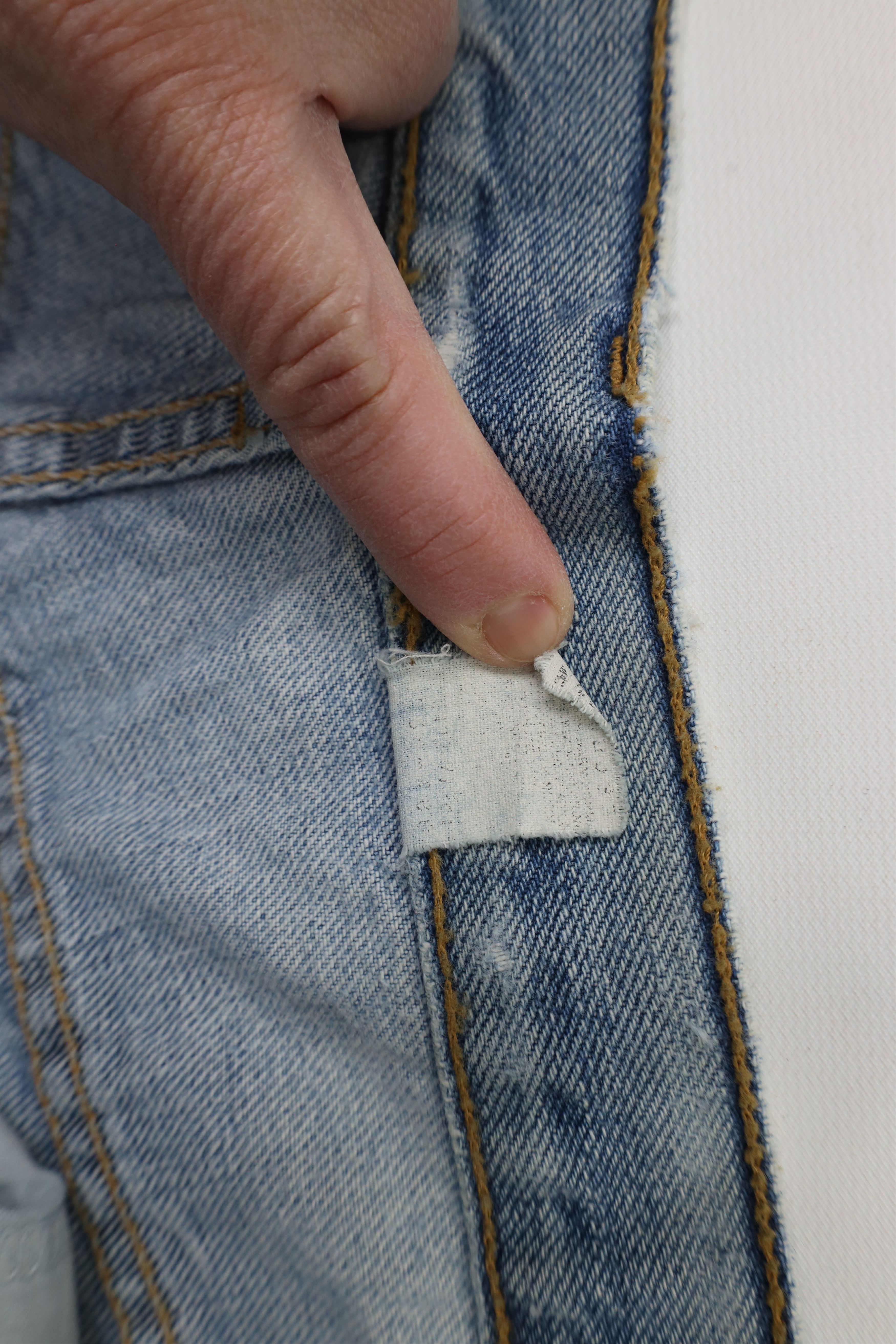 Levi's × Vintage Vintage 90s Levis 550 Relaxed Fit Denim Jeans Blue Cotton Size US 42 / EU 58 - 9 Thumbnail