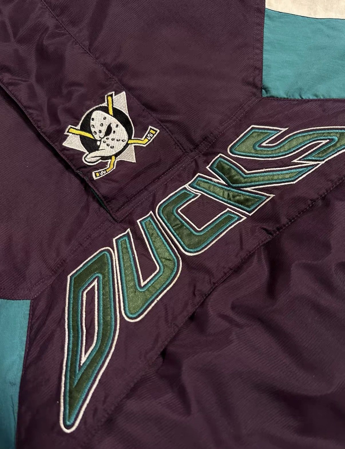 Starter Starter Anaheim Ducks Vintage Puffer Jacket J37 Size US L / EU 52-54 / 3 - 5 Thumbnail