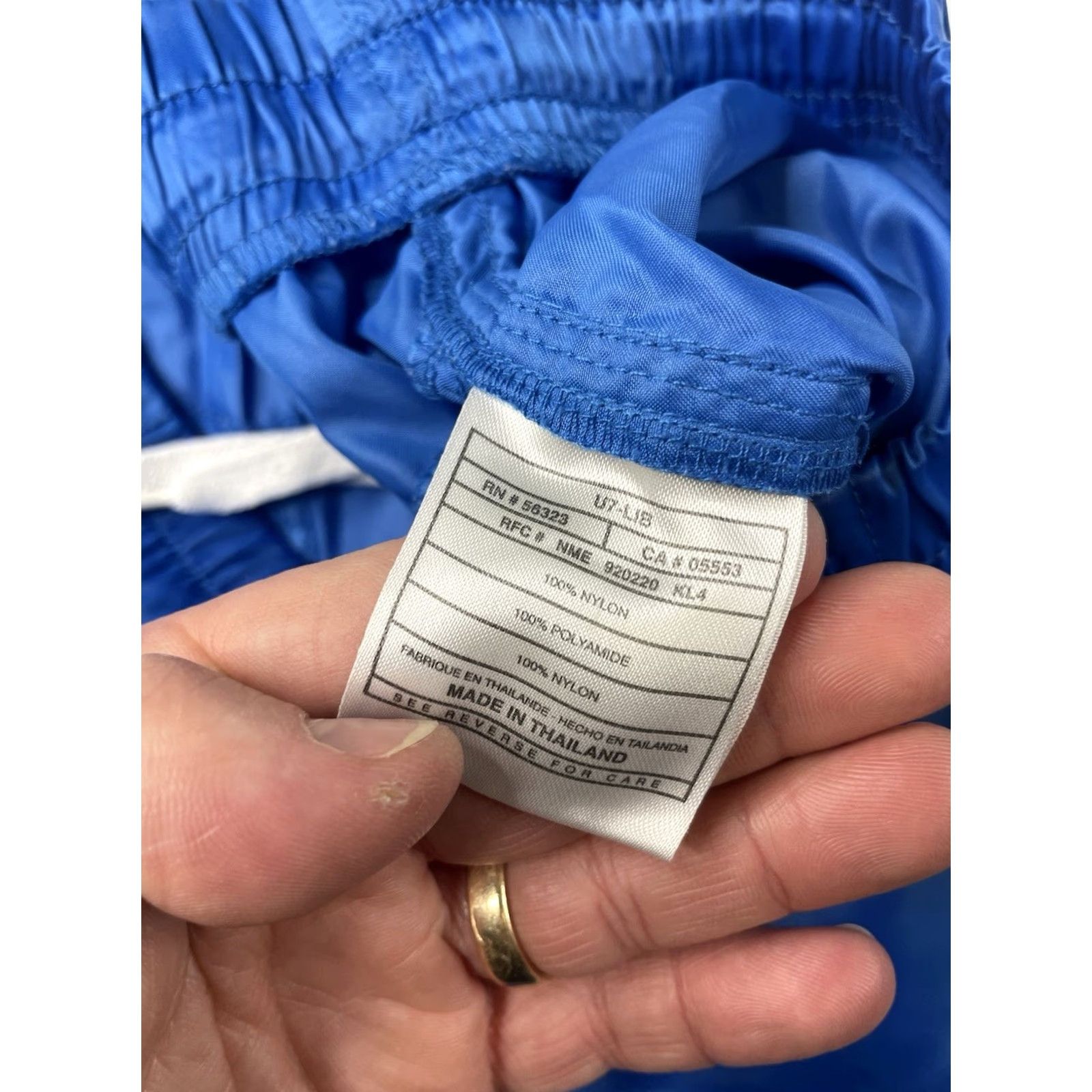 Nike VINTAGE Nike Shorts Men L Blue Nylon Drawstring Swoosh Shiny Athletic Exercise Running Gym & Training Size US 33 - 7 Thumbnail