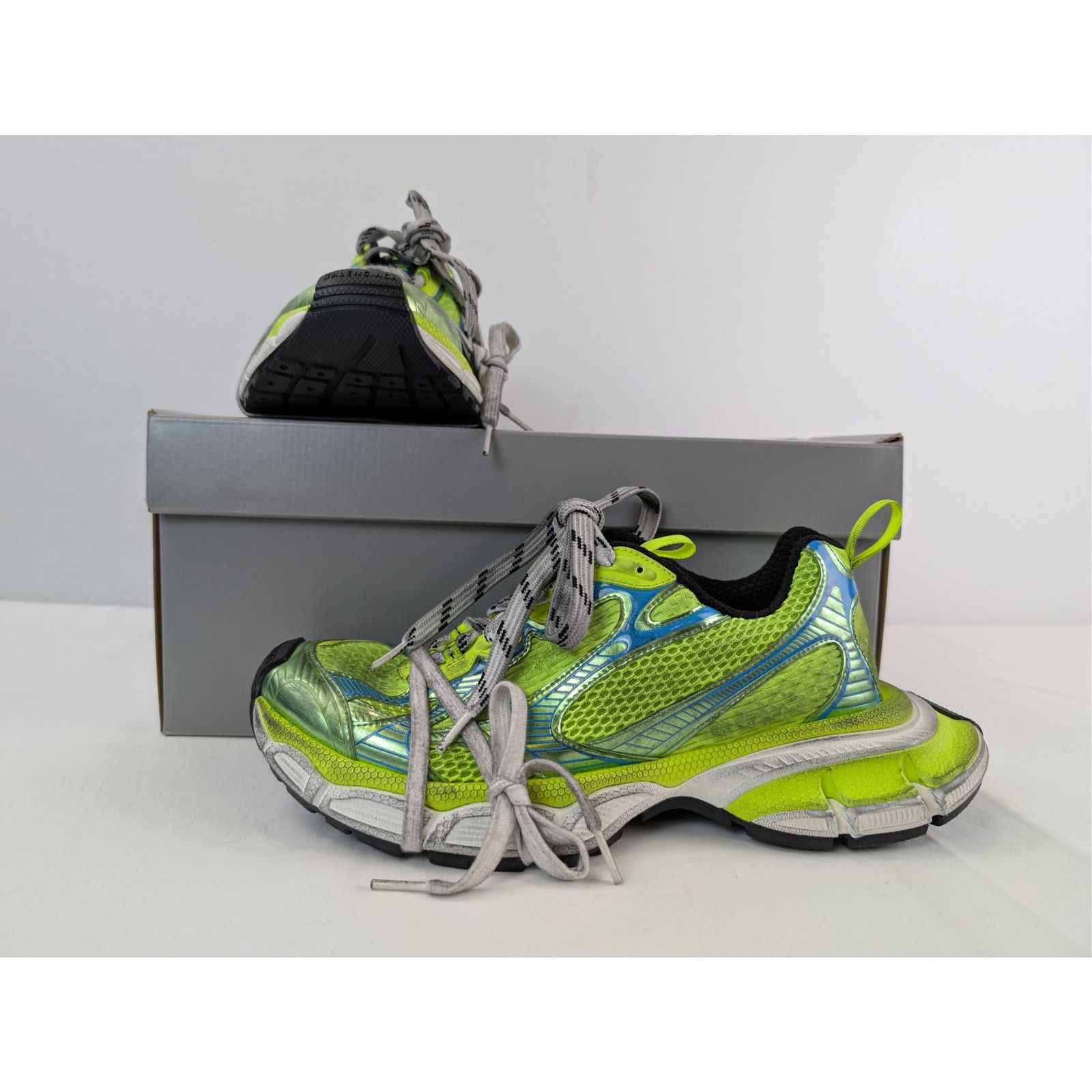Balenciaga o1rshd1 3XL Low-Top Sneakers in Fluo Yellow / Blue Size US 12 / EU 45 - 21 Thumbnail