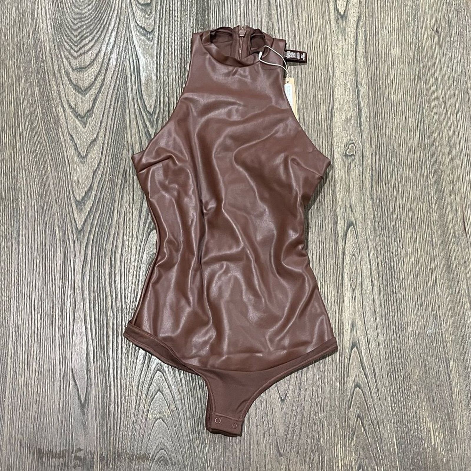SKIMS NWT Skims Faux Leather Sporty Bodysuit Thong Back Cocoa XXS Size XXS / US 00 / IT 34 - 1 Thumbnail