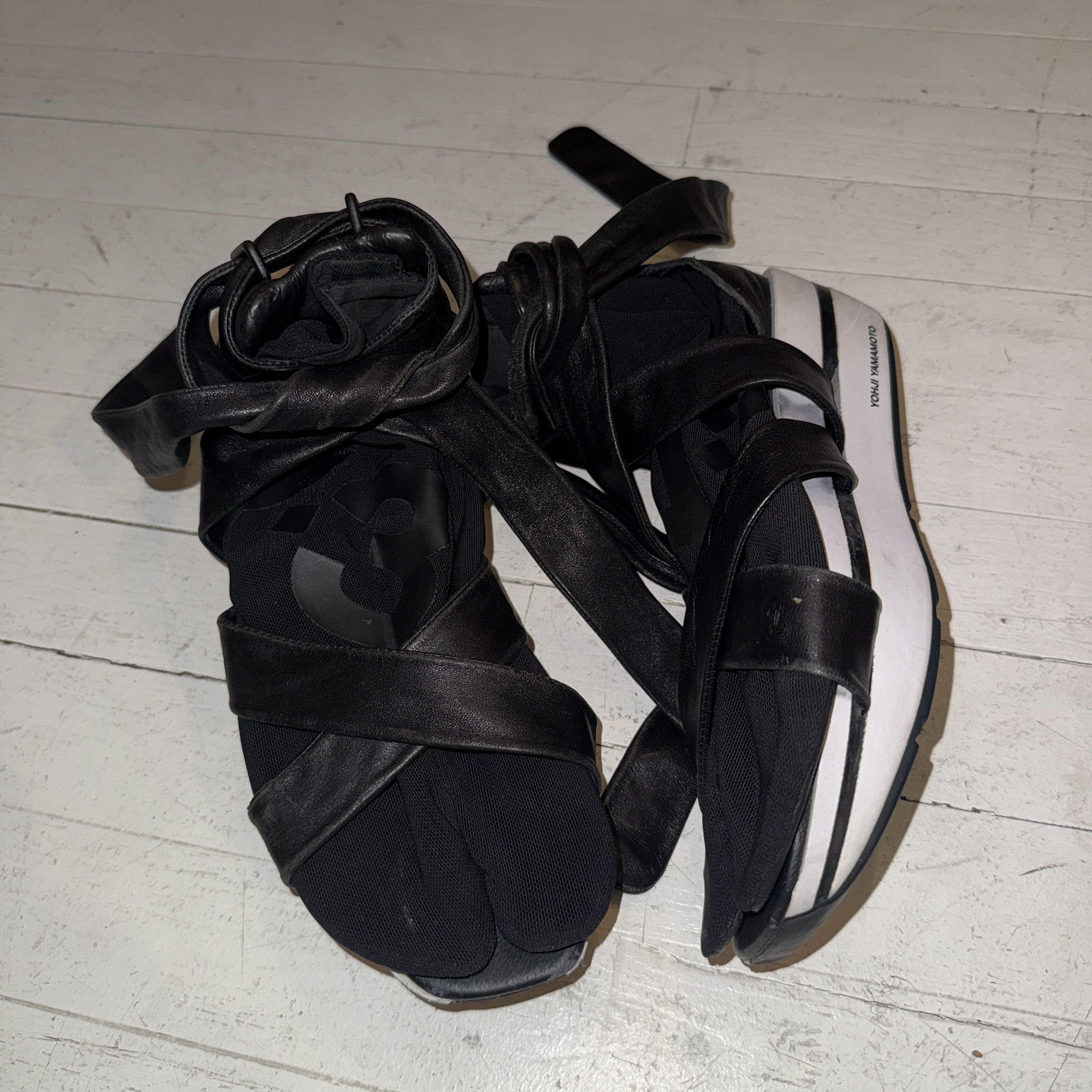 Adidas × Y-3 × Yohji Yamamoto RARE Adidas Y-3 Tabi Wedge Heel Sandal Size US 7 / IT 37 - 4 Thumbnail