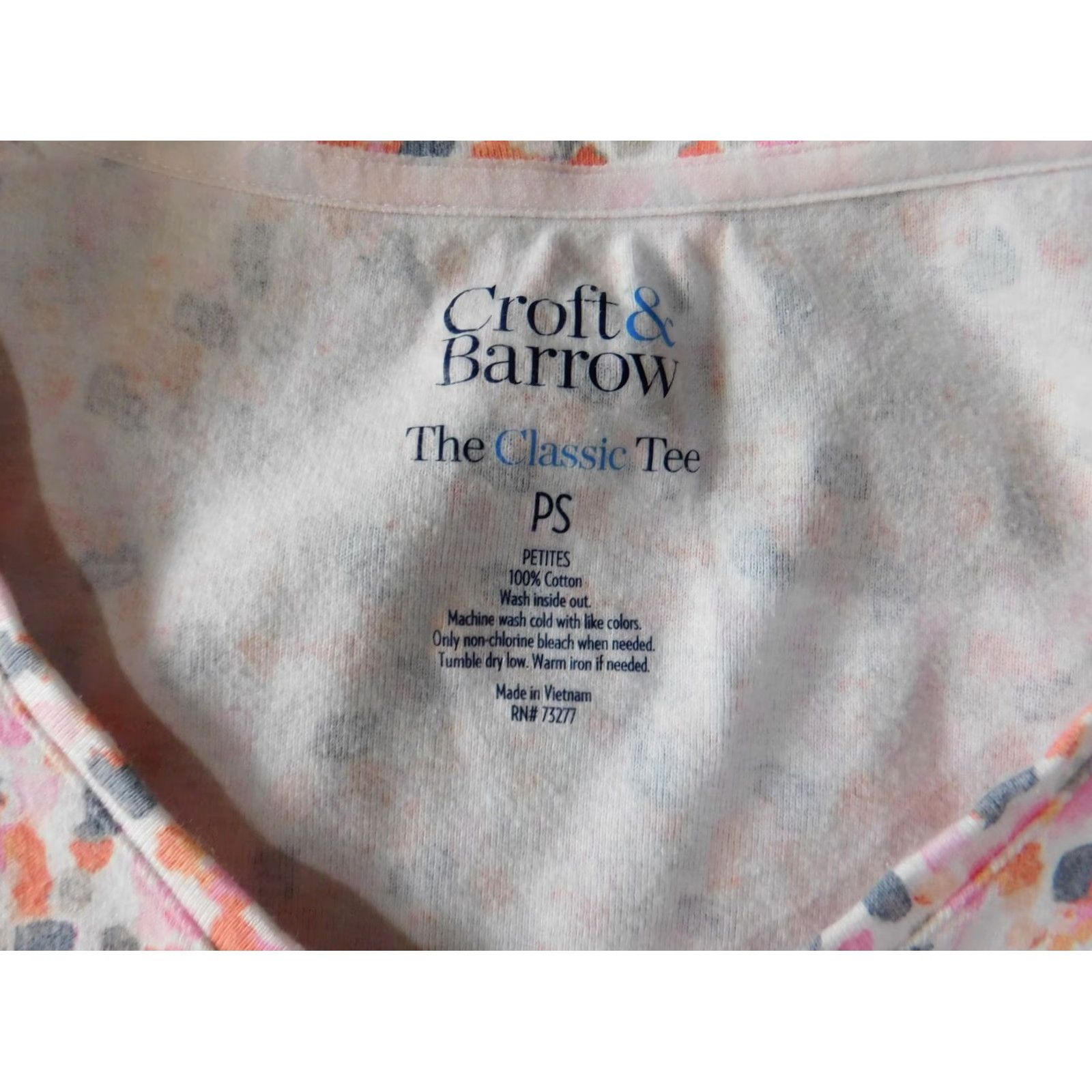 Croft & Barrow Croft & Barrow Womens Blouse PS Petites Pink V-Neck Floral Cotton Tee Size S / US 4 / IT 40 - 4 Thumbnail