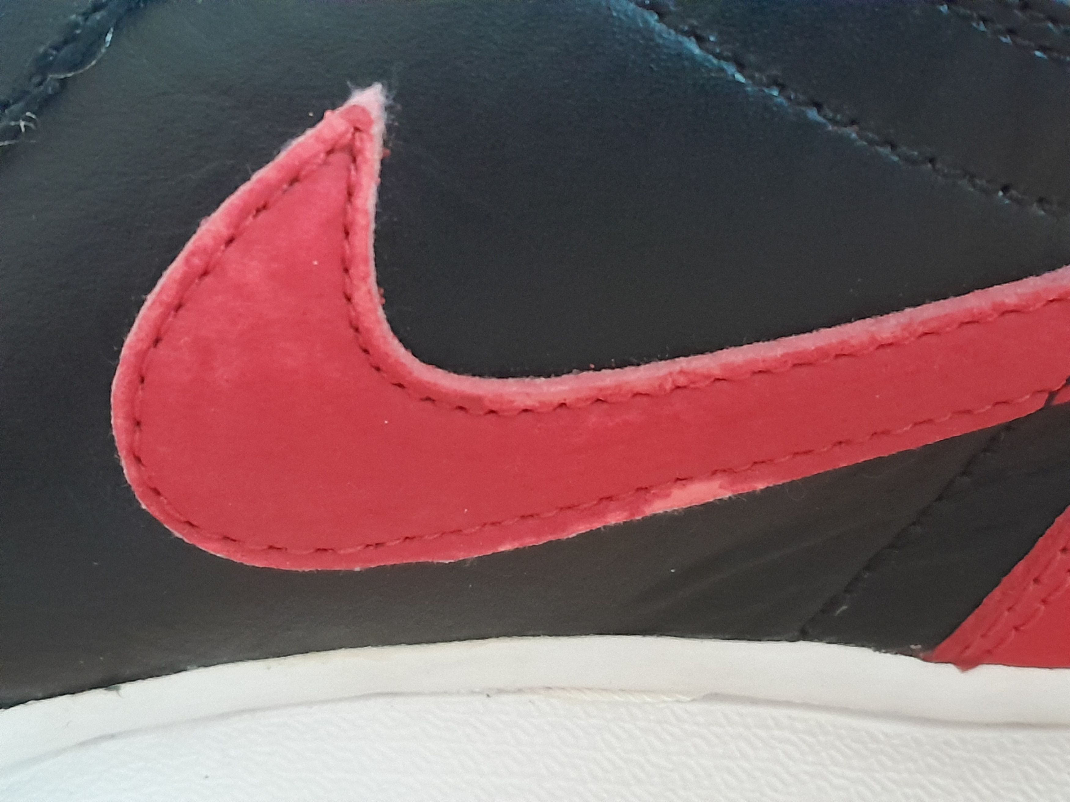 Nike Nike Jordan 1 Retro Bred 2001 Size US 8 / EU 41 - 13 Thumbnail