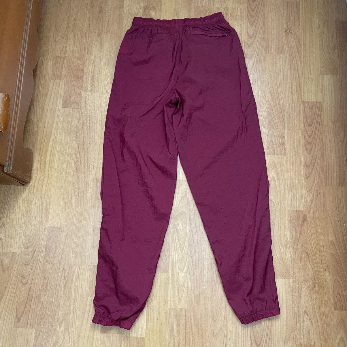 Nike Nike Vintage 90s Maroon Nylon Windbreaker Pants Men’s Medium Size US 32 / EU 48 - 2 Thumbnail