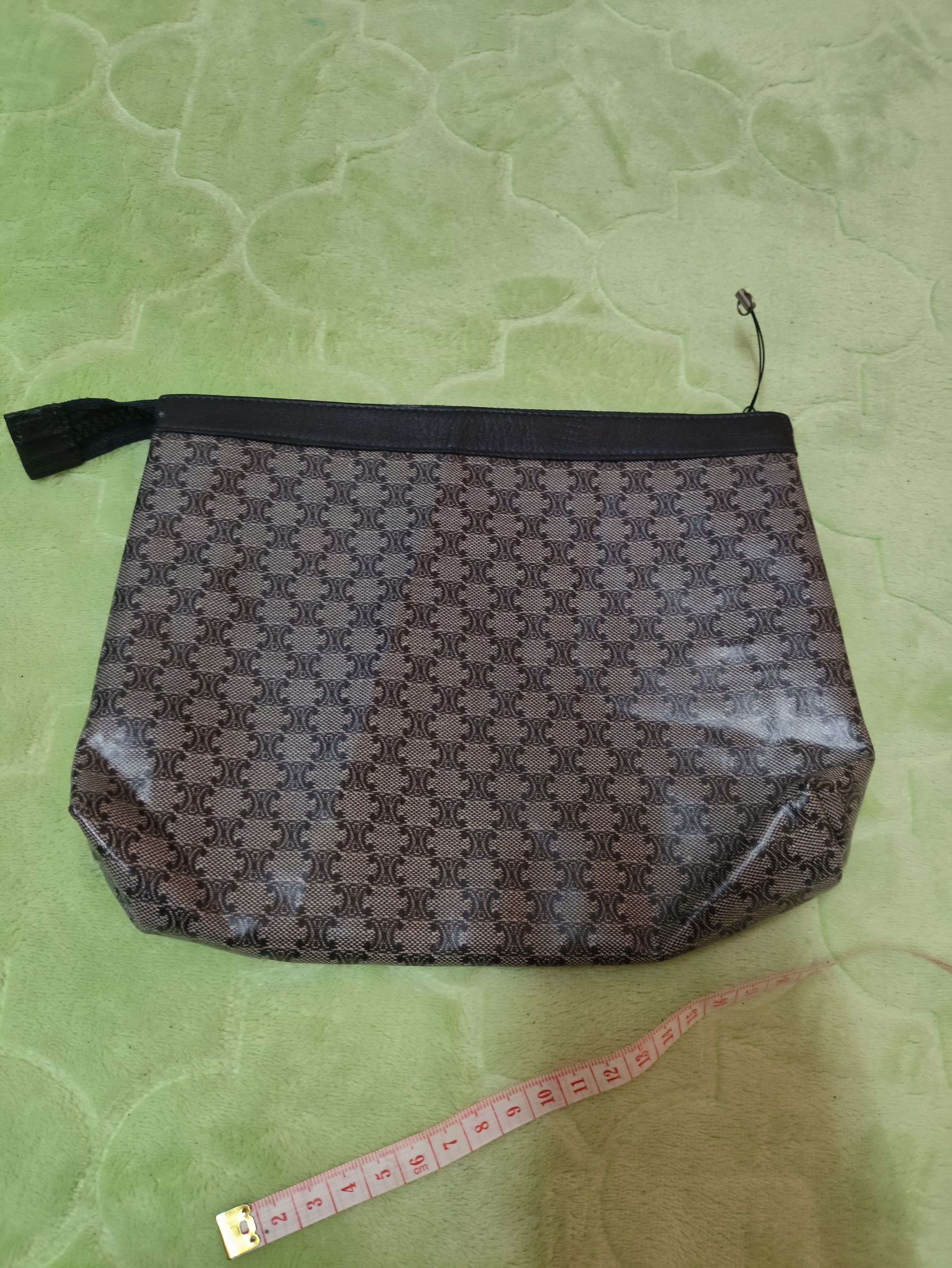 Celine × Vintage Distressed Celine Paris Clutch Bag (Zipper head Defect) Size ONE SIZE - 19 Thumbnail