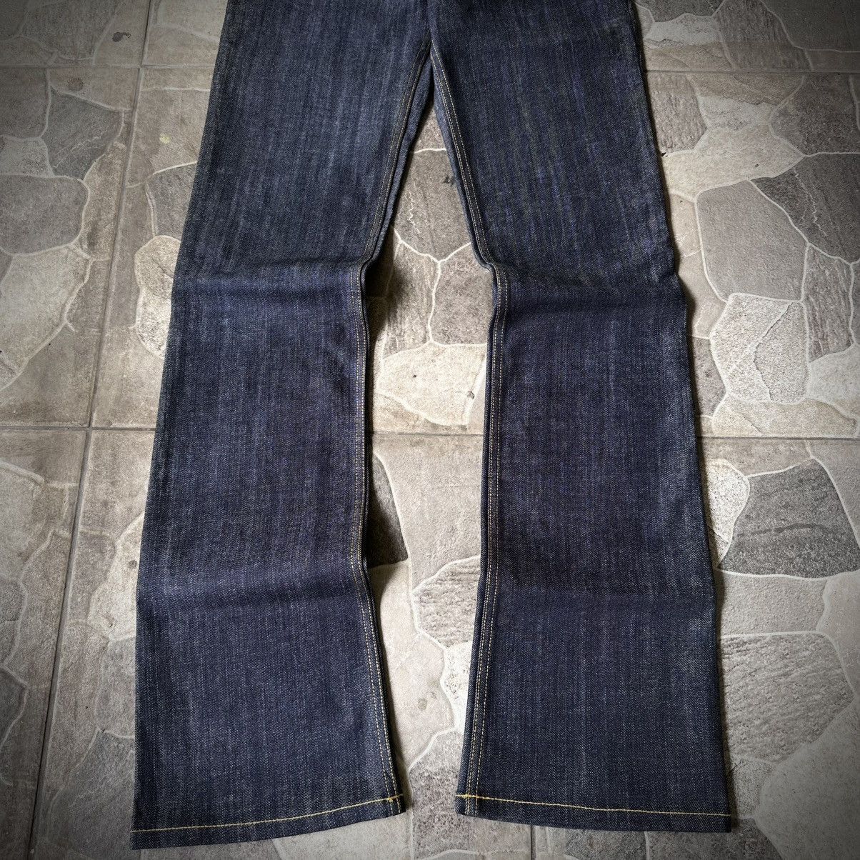 Louis Vuitton Vintage Louis Vuitton Boot cut Jeans Raw Indigo Size US 28 / EU 44 - 3 Thumbnail