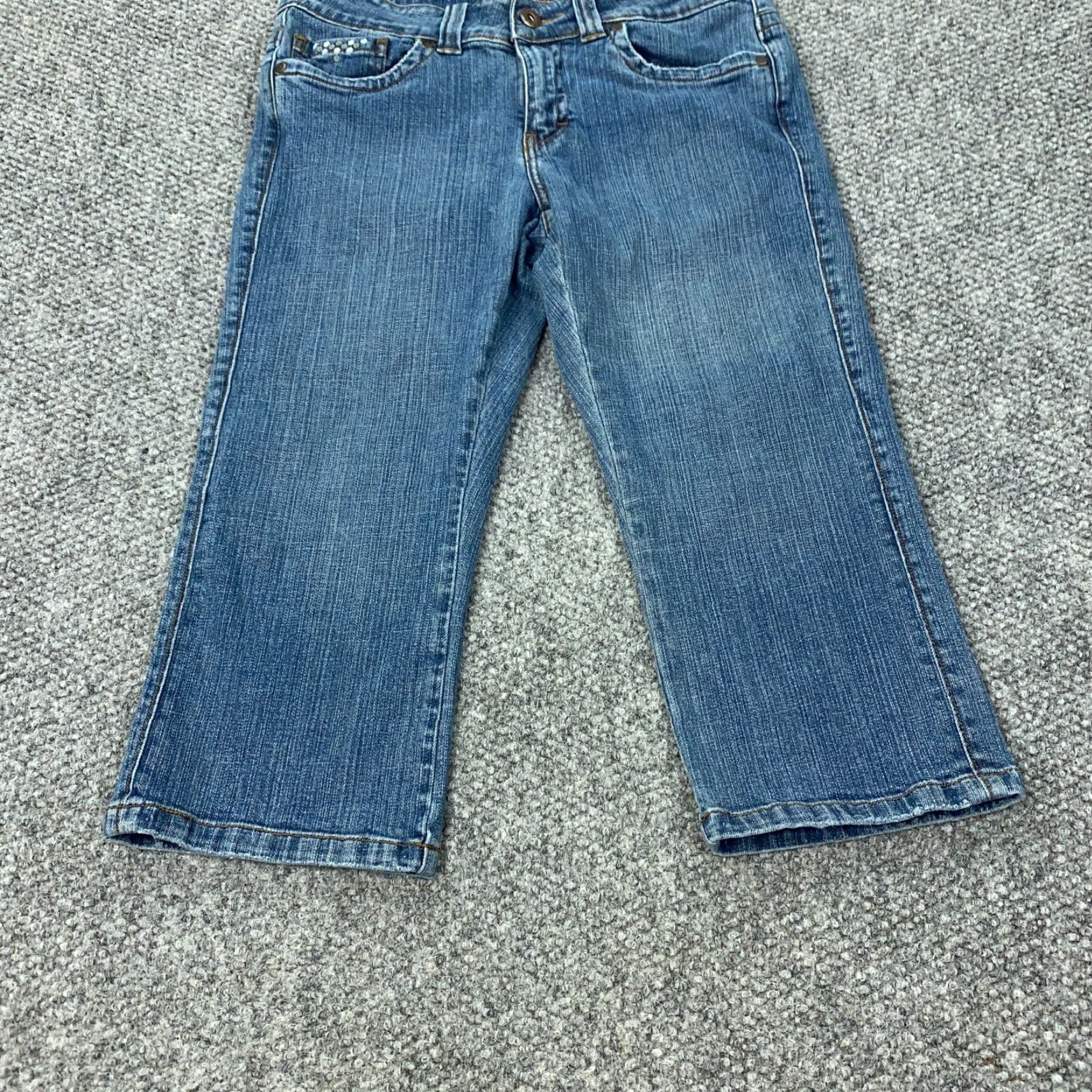 Lee Lee Cropped Jeans Womens Size 8 Blue Embroidered Stretch Denim Mid Rise 22in Inseam Classic Pockets City Fashion? Size 30" / US 8 / IT 44 - 5 Thumbnail