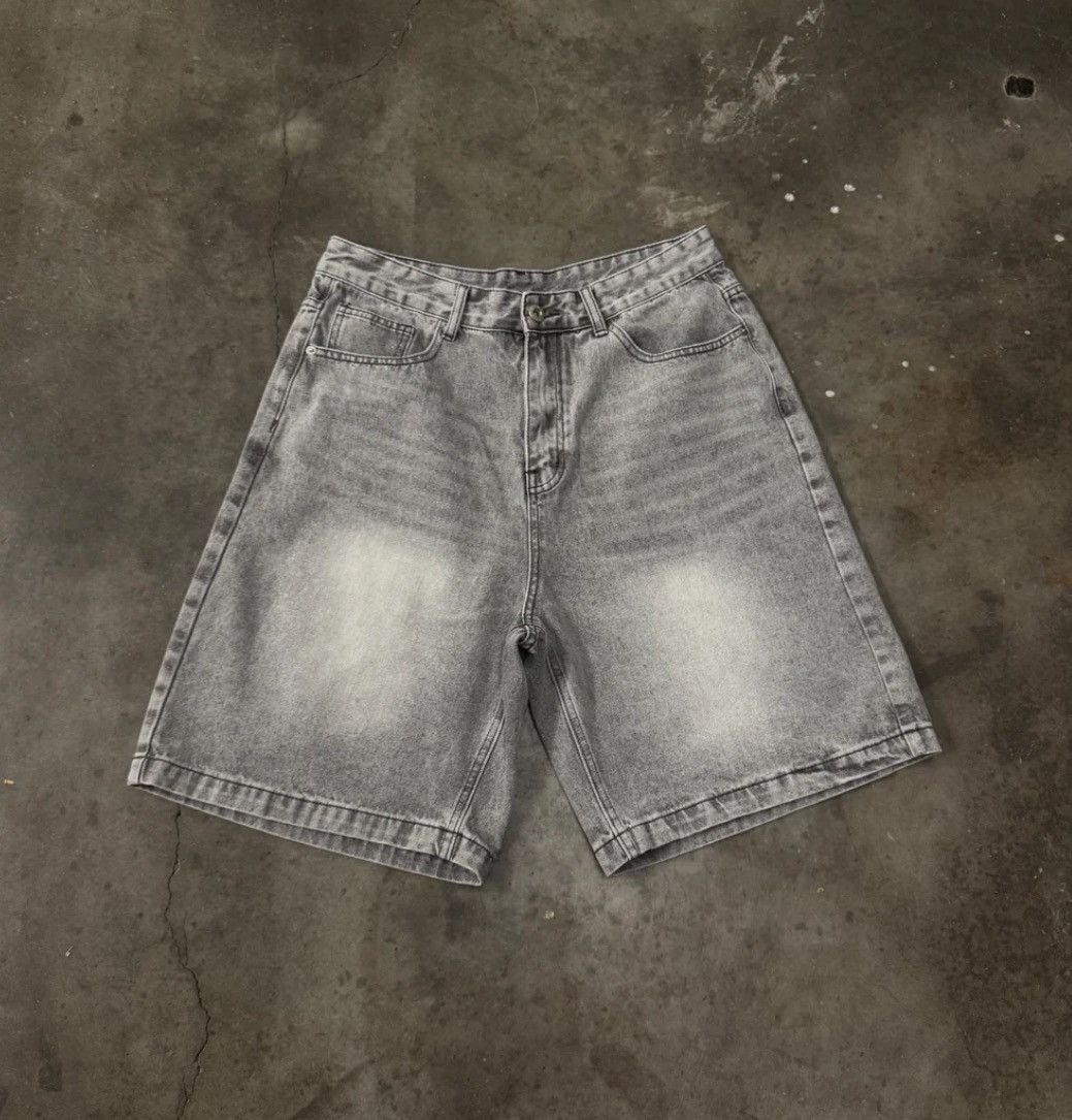 Other Faded Light Gray Baggy Jorts Size US 31 - 1 Thumbnail