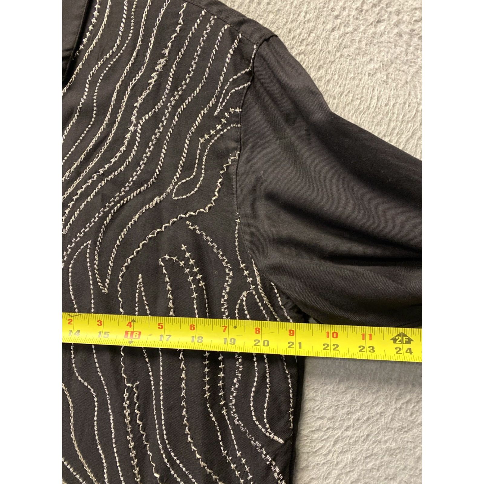 Zara ZARA Man Button Shirt Men’s M Black Crochet Slim Embroidered Metallic Embroidery Button-Up Shirt Mens Size US M / EU 48-50 / 2 - 7 Thumbnail