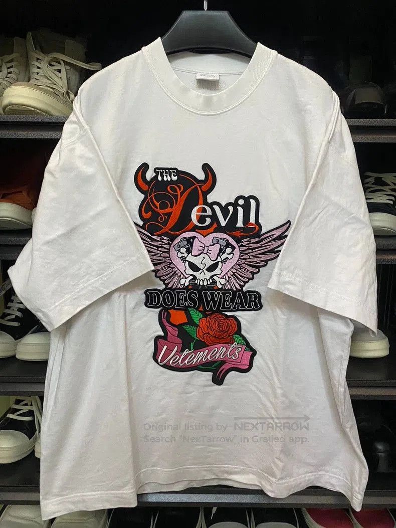 Vetements Vetements Embroidered Short Sleeve T. Size US M / EU 48-50 / 2 - 1 Thumbnail