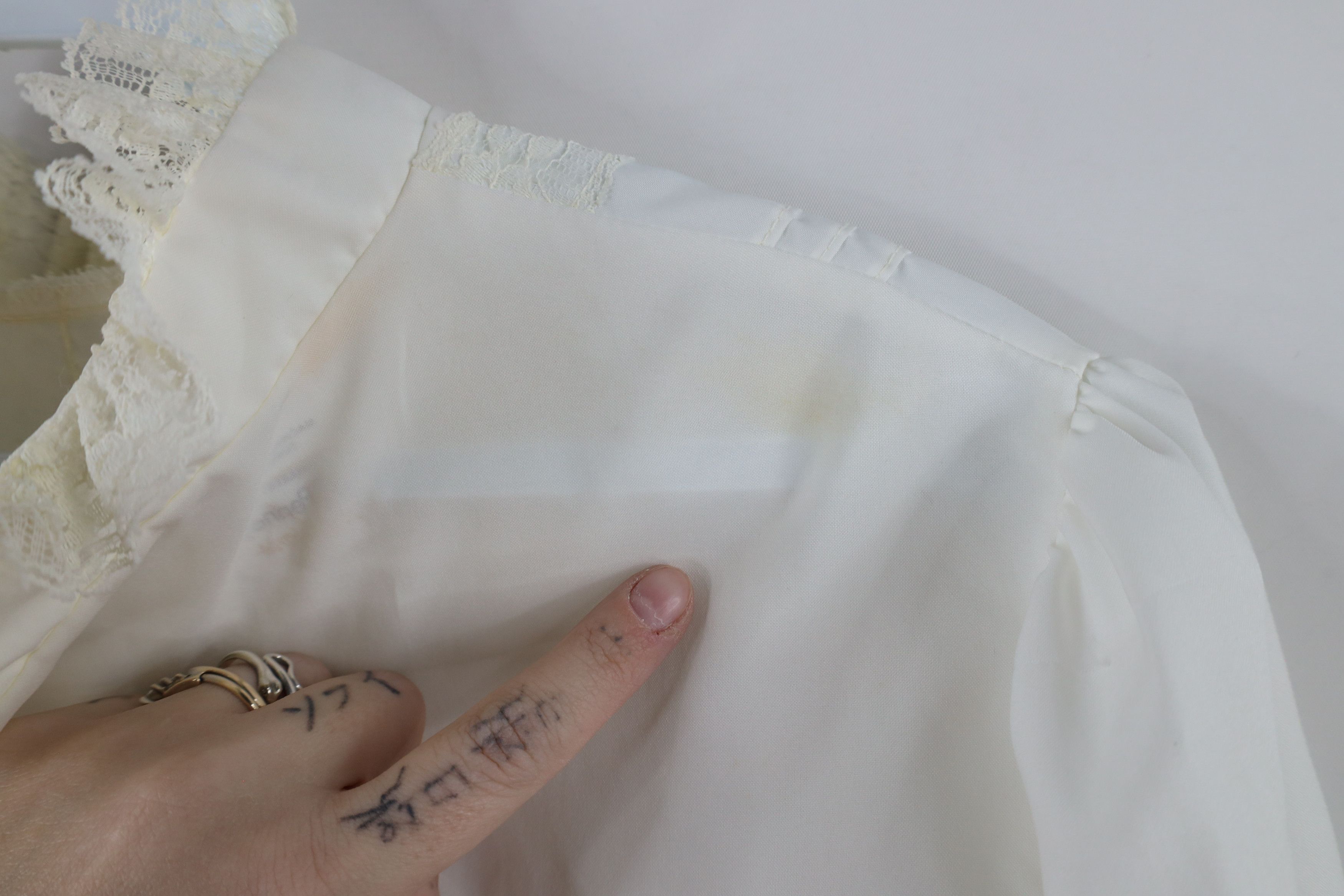 Vintage Vintage 70s Streetwear Ruffled Flower Lace Back Button Shirt Size L / US 10 / IT 46 - 6 Thumbnail