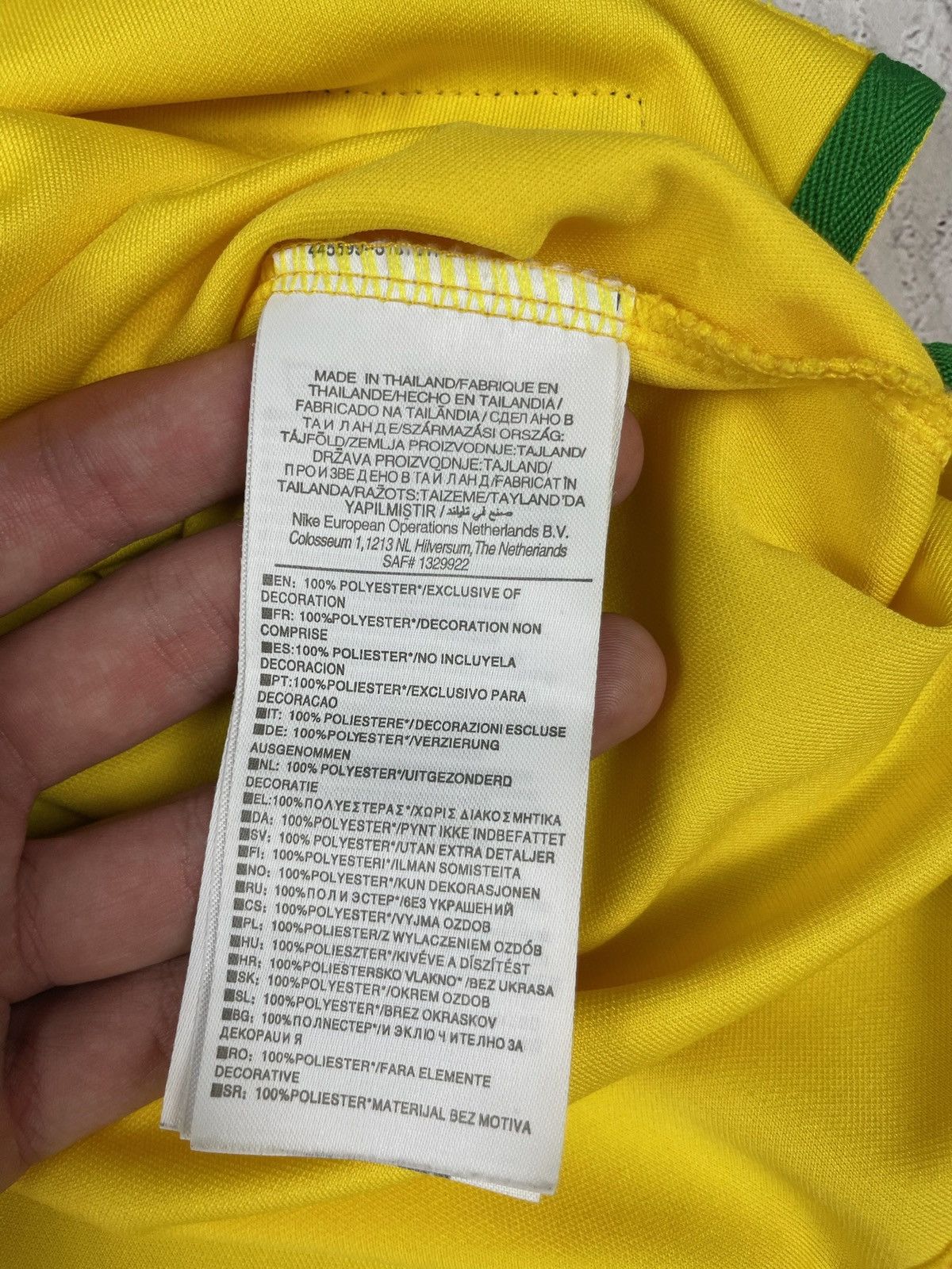 Other Vintage Brazil tee logo yellow size L Size US L / EU 52-54 / 3 - 6 Thumbnail