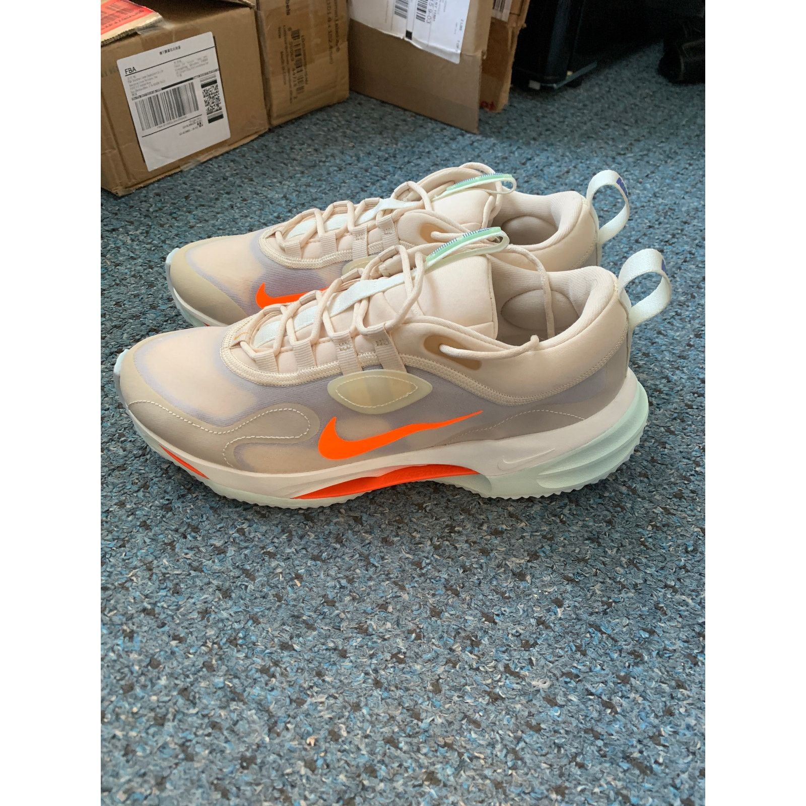 Nike Nike Spark Pearl White Total Orange Women's 11.5 BRAND NEW Size US 11.5 / IT 41.5 - 1 Thumbnail