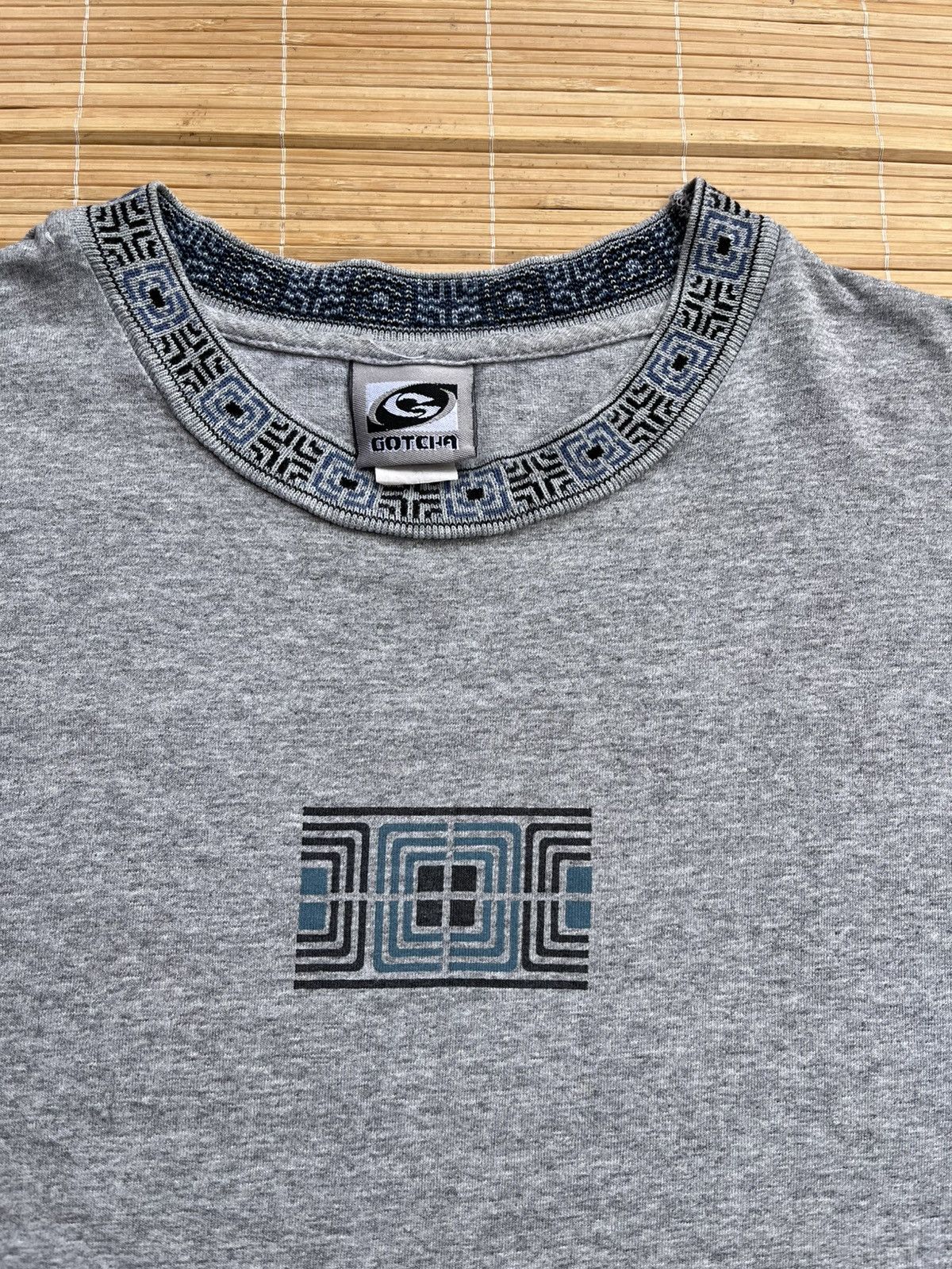 Gotcha Vintage 90s Gotcha Surf Jacquard collar center Logo Size US XL / EU 56 / 4 - 3 Thumbnail