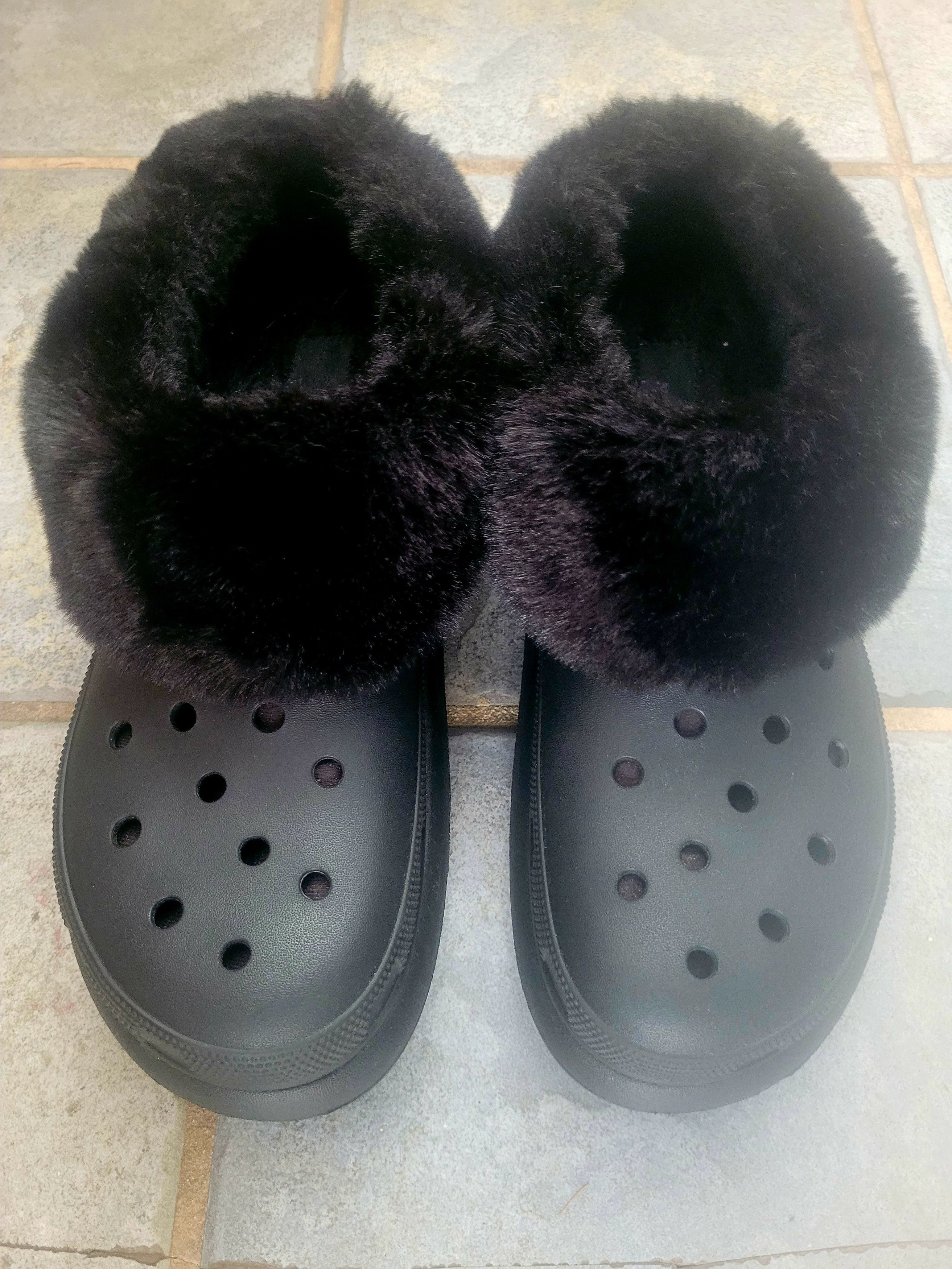 Crocs Fur Lined Croc Crush Size US 11 / EU 44 - 1 Thumbnail