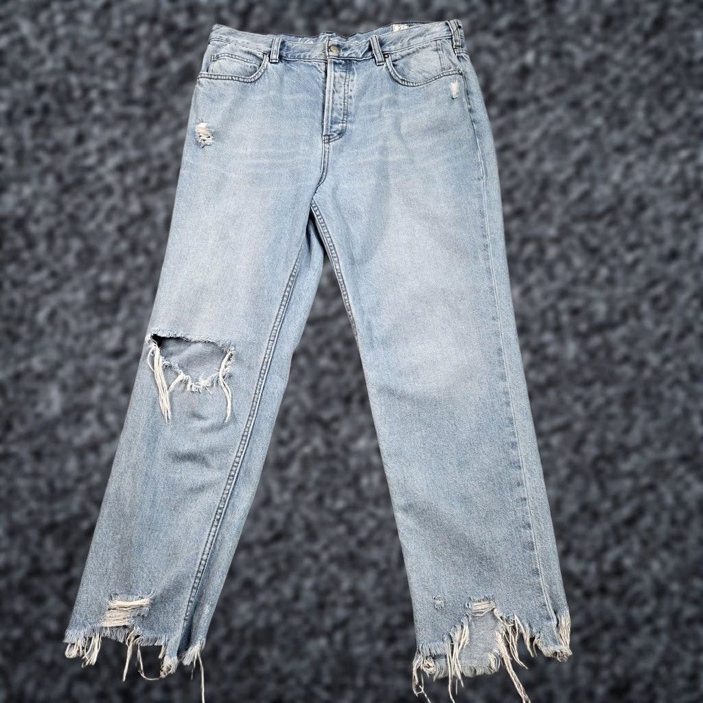 Vintage We The Free Jeans Womens 31 Light Wash High Rise Distressed Button Fly Jeans Size 24" / US 00 / IT 34 - 1 Thumbnail