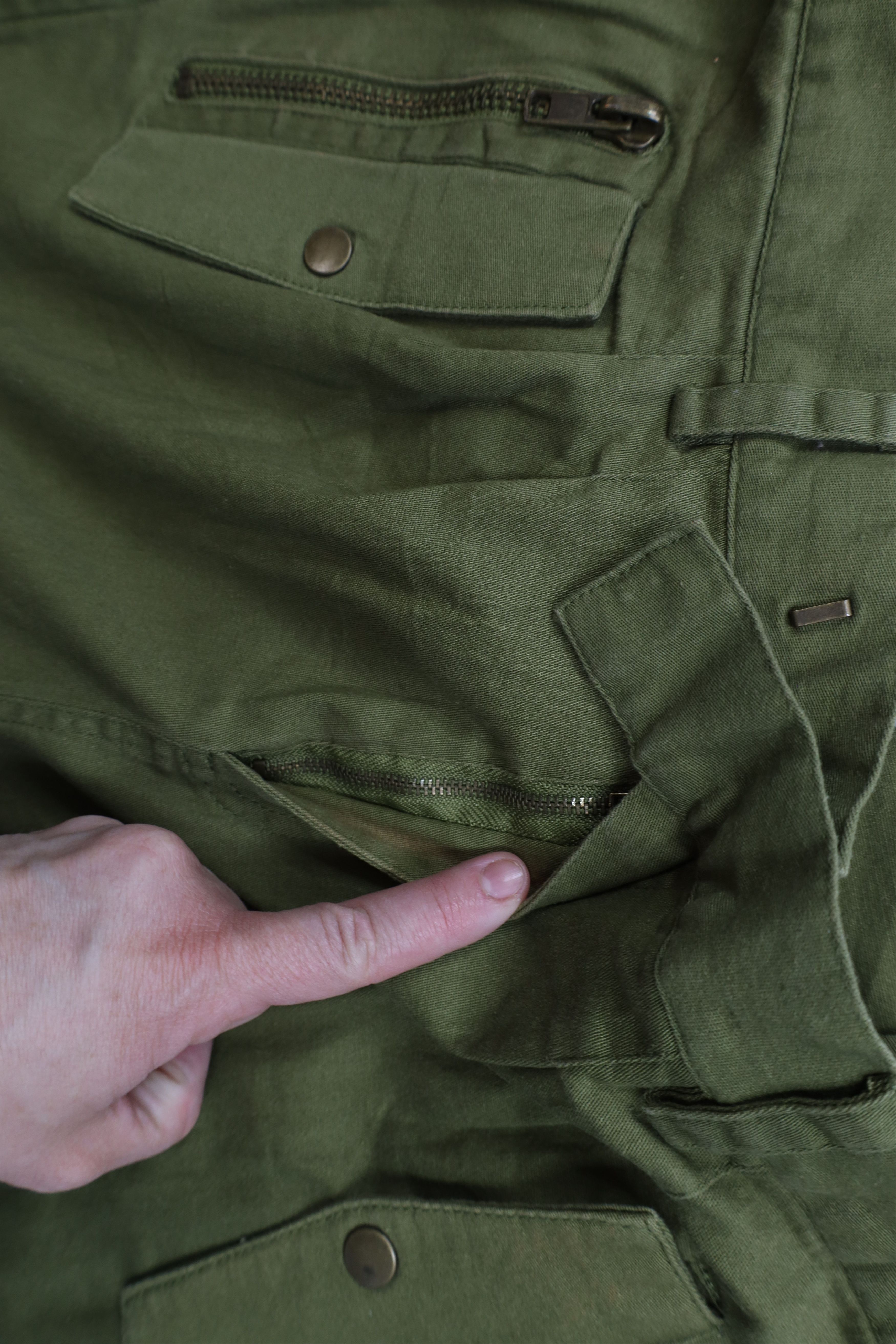Vintage Vintage Y2K Babydoll Streetwear Tapered Leg Military Pants Size 32" / US 10 / IT 46 - 8 Thumbnail