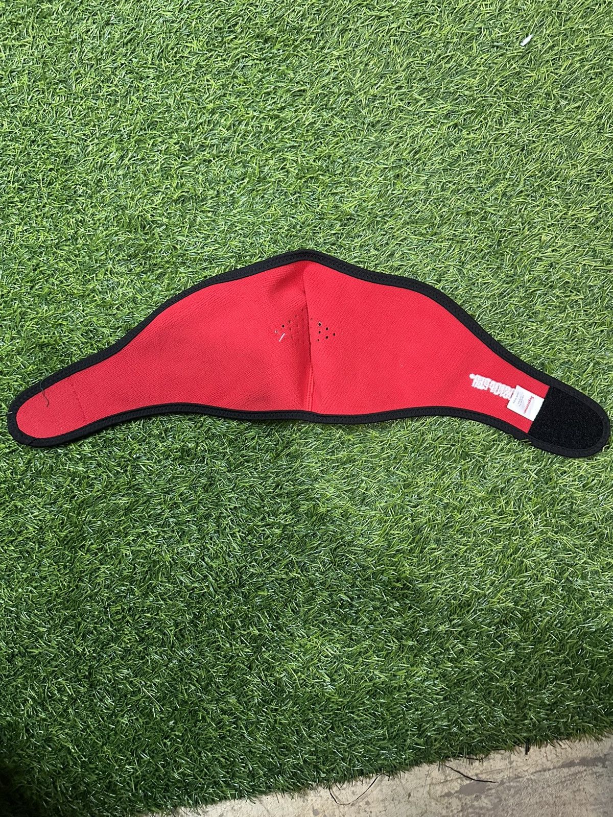 Goretex × Supreme Supreme X Gortex WINDSTOPPER Facemask Red Size ONE SIZE - 3 Thumbnail