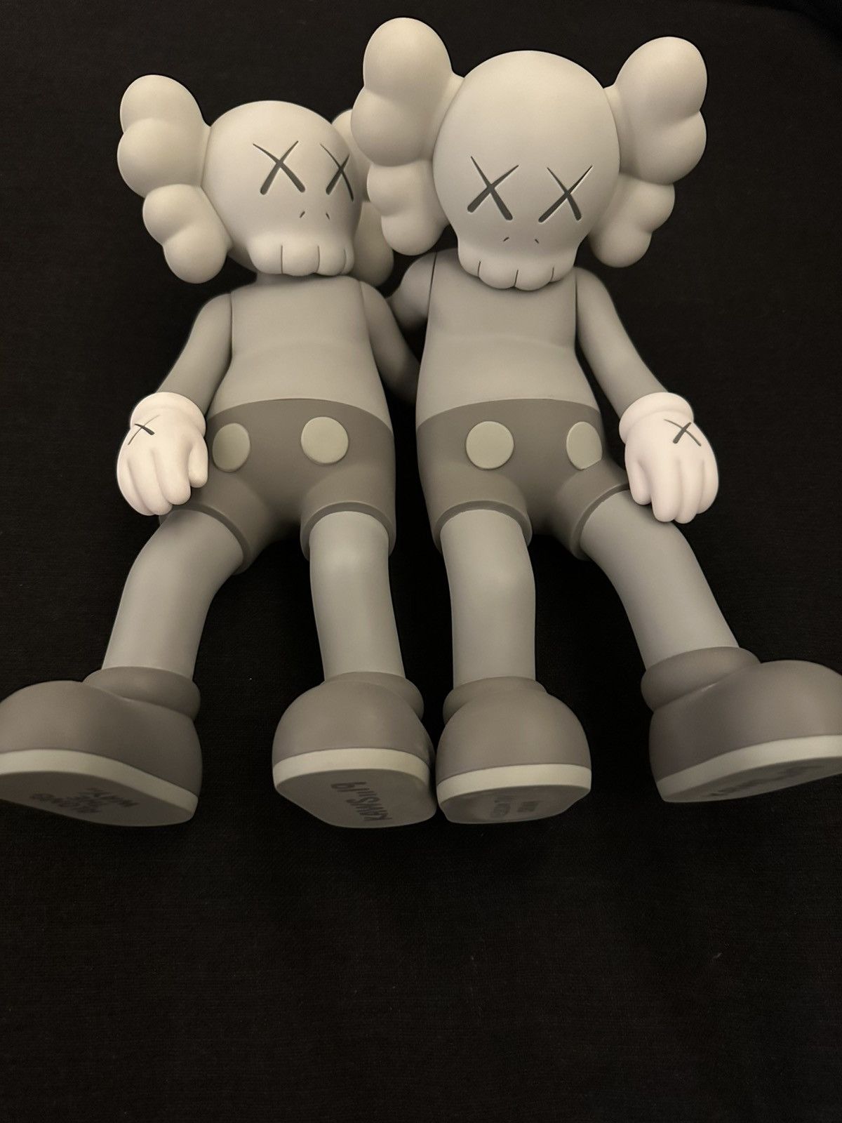 Kaws Kaws “Along The Way” Grey Figures Size ONE SIZE - 2 Thumbnail