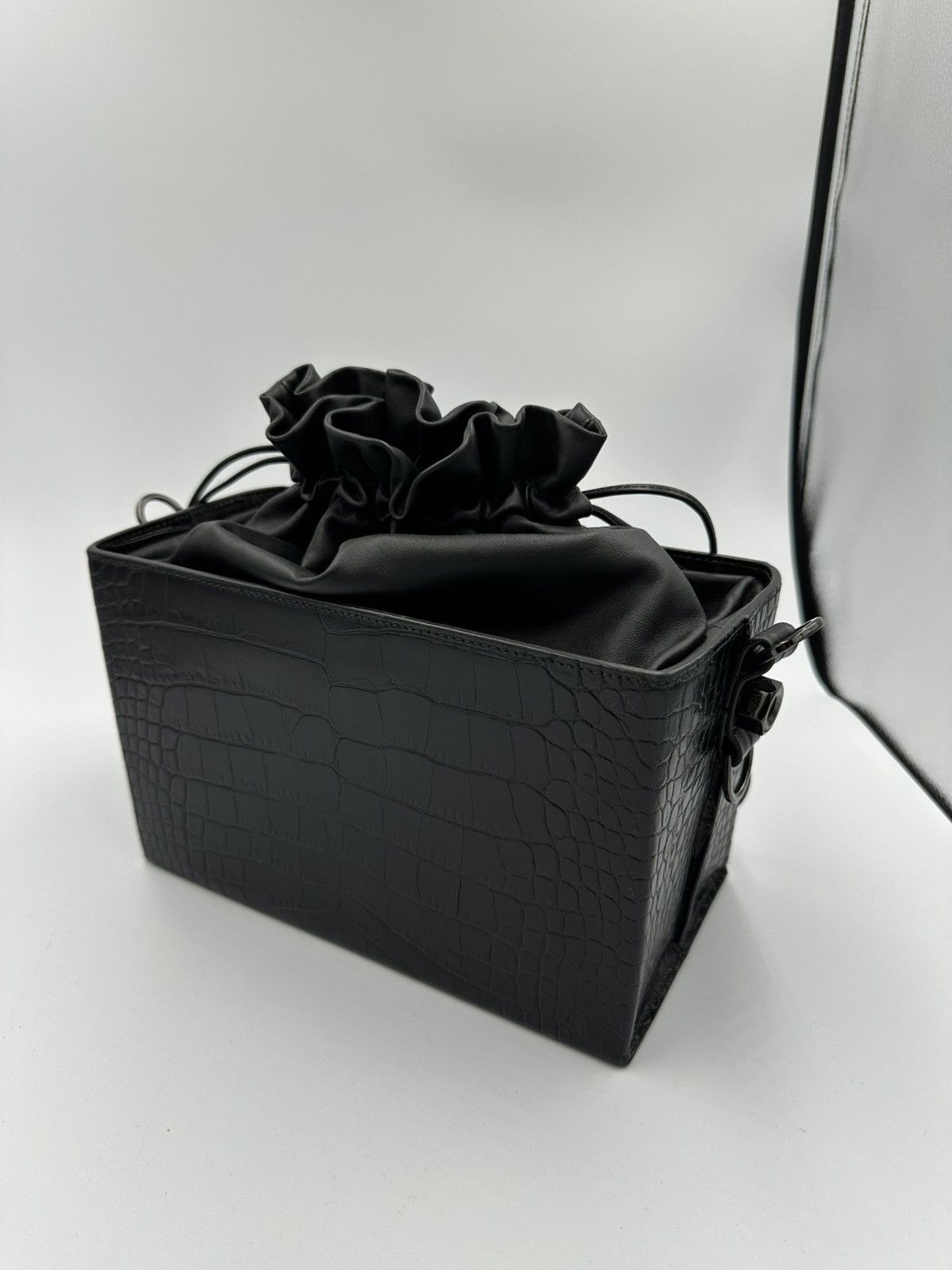 Off-White Off White Crocodile Bag Size ONE SIZE - 5 Thumbnail