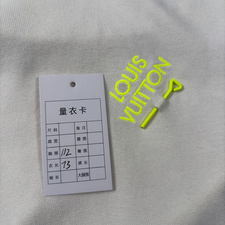 Louis Vuitton LOUIS VUITTON White Pin Short Sleeve 2501-Nextarrow Size US L / EU 52-54 / 3 - 6 Thumbnail