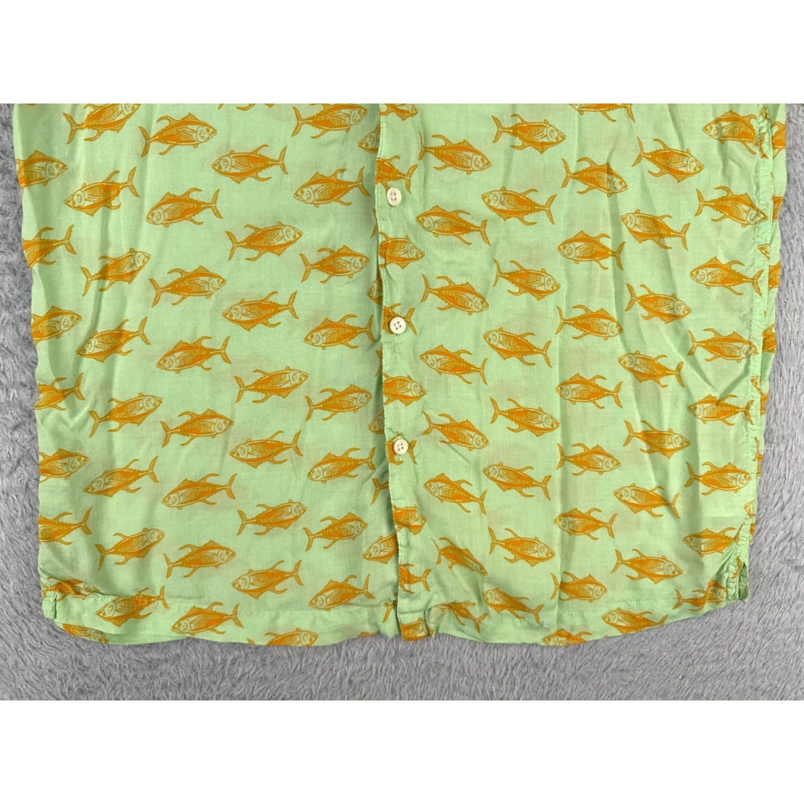 Vintage Dip Shirt Men Hawaiian Button-Up Short Sleeve 100% Modal Green Red Sea Bass Pattern Casual Size US S / EU 44-46 / 1 - 5 Thumbnail