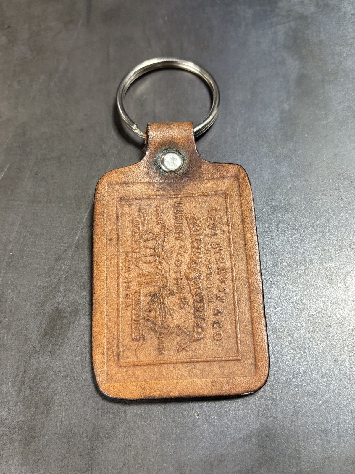 Levi's 1970s Levi's Leather Keychain Vintage Levis Accessories Line Size ONE SIZE - 6 Thumbnail