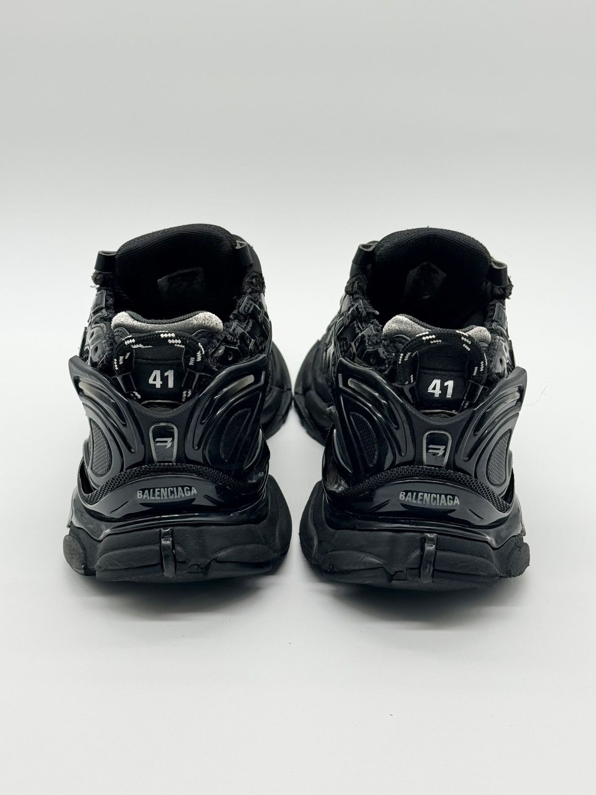 Balenciaga Size 8 - Balenciaga Runner Sneaker Black Size US 8 / EU 41 - 5 Thumbnail