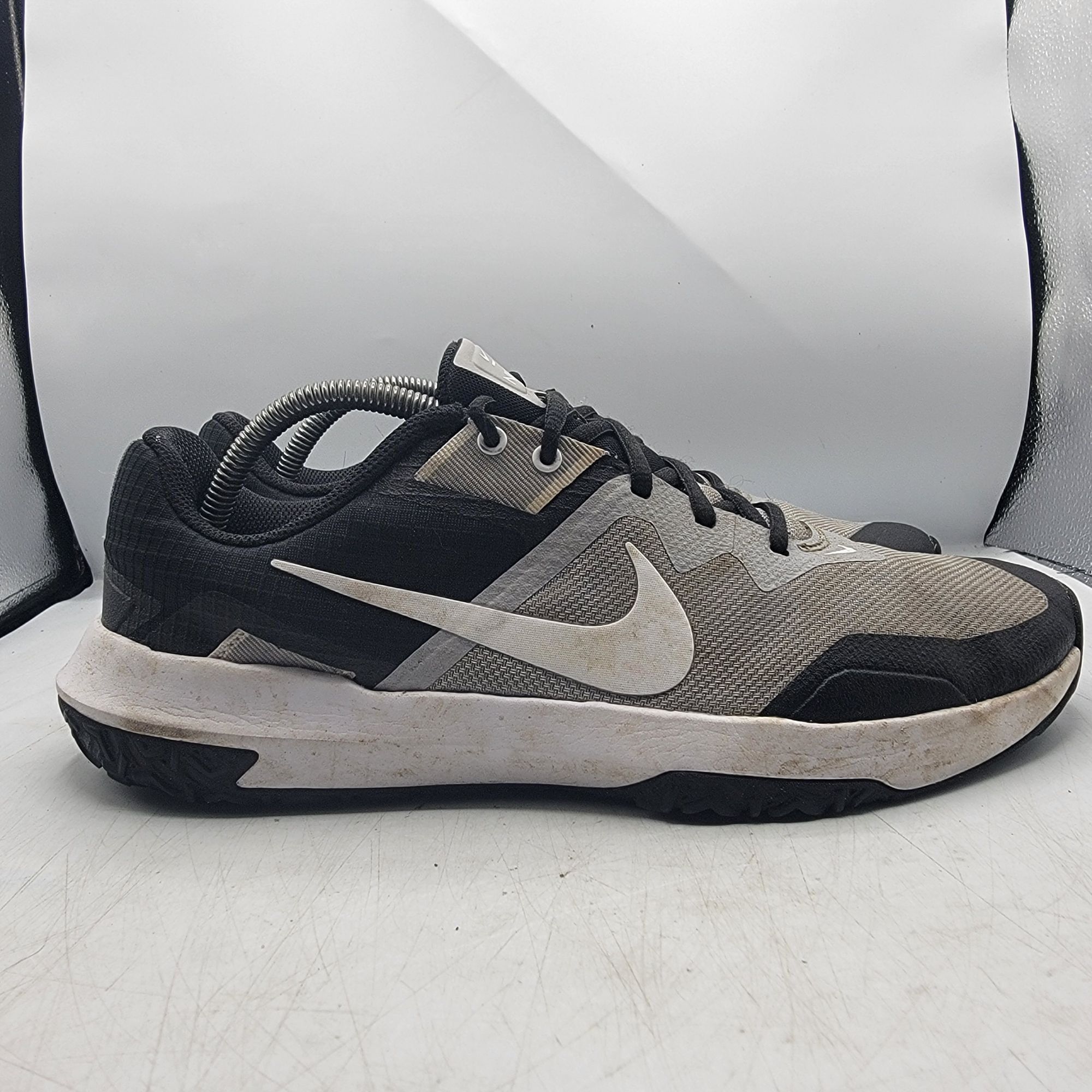 Nike Nike Varsity Compete TR 3 Mens 10 Light Smoke Grey Black Whi Size US 10 / EU 43 - 13 Thumbnail