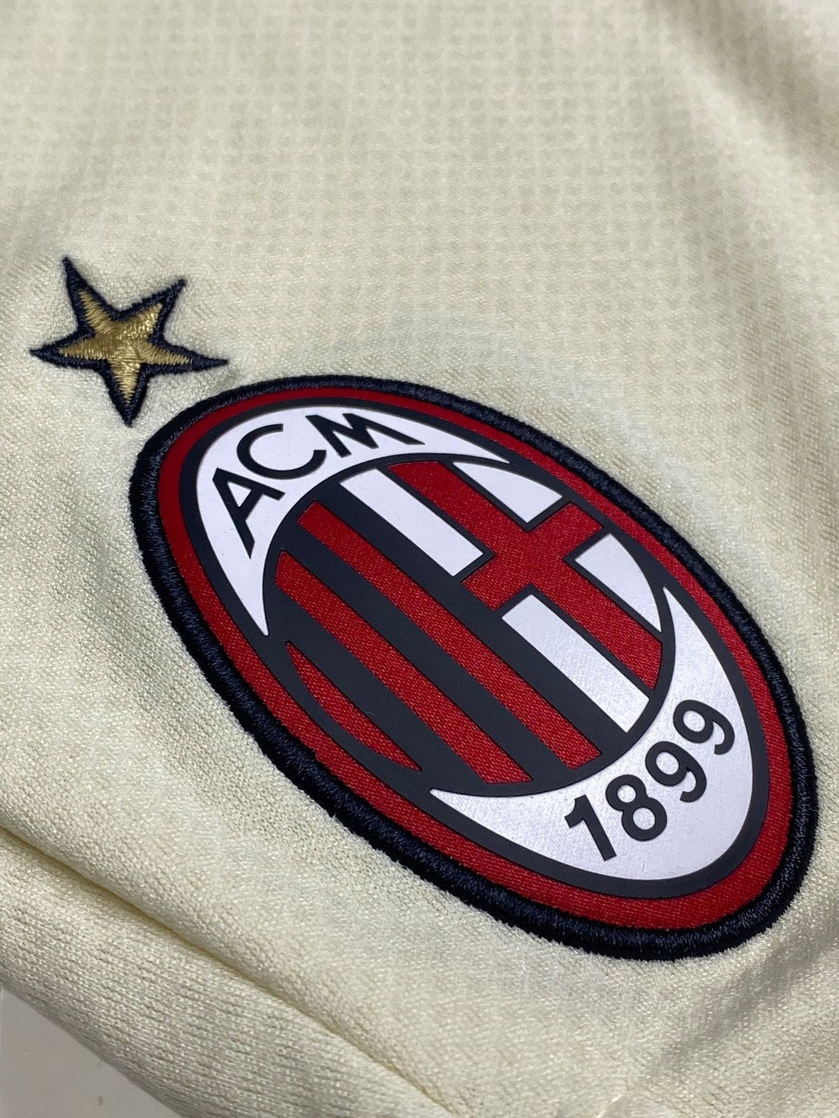 Puma 🔥 PUMA AC MILAN AWAY SHORTS 2022 L SIZE FOOTBALL ITALY VIBES Size US 34 / EU 50 - 4 Thumbnail