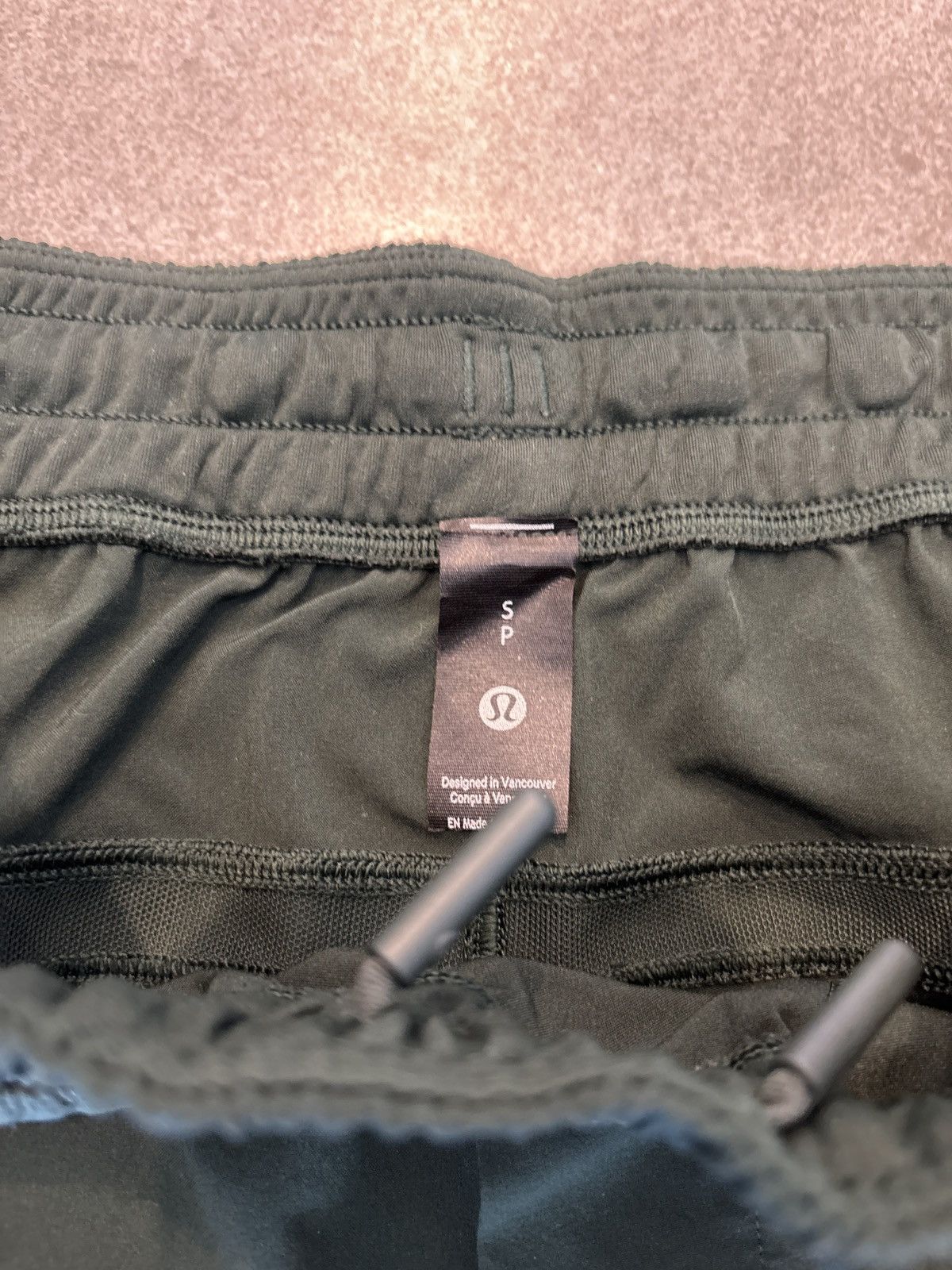 Lululemon Lululemon Shorts Pine Green 4.5" Inseam Size US 30 / EU 46 - 4 Thumbnail