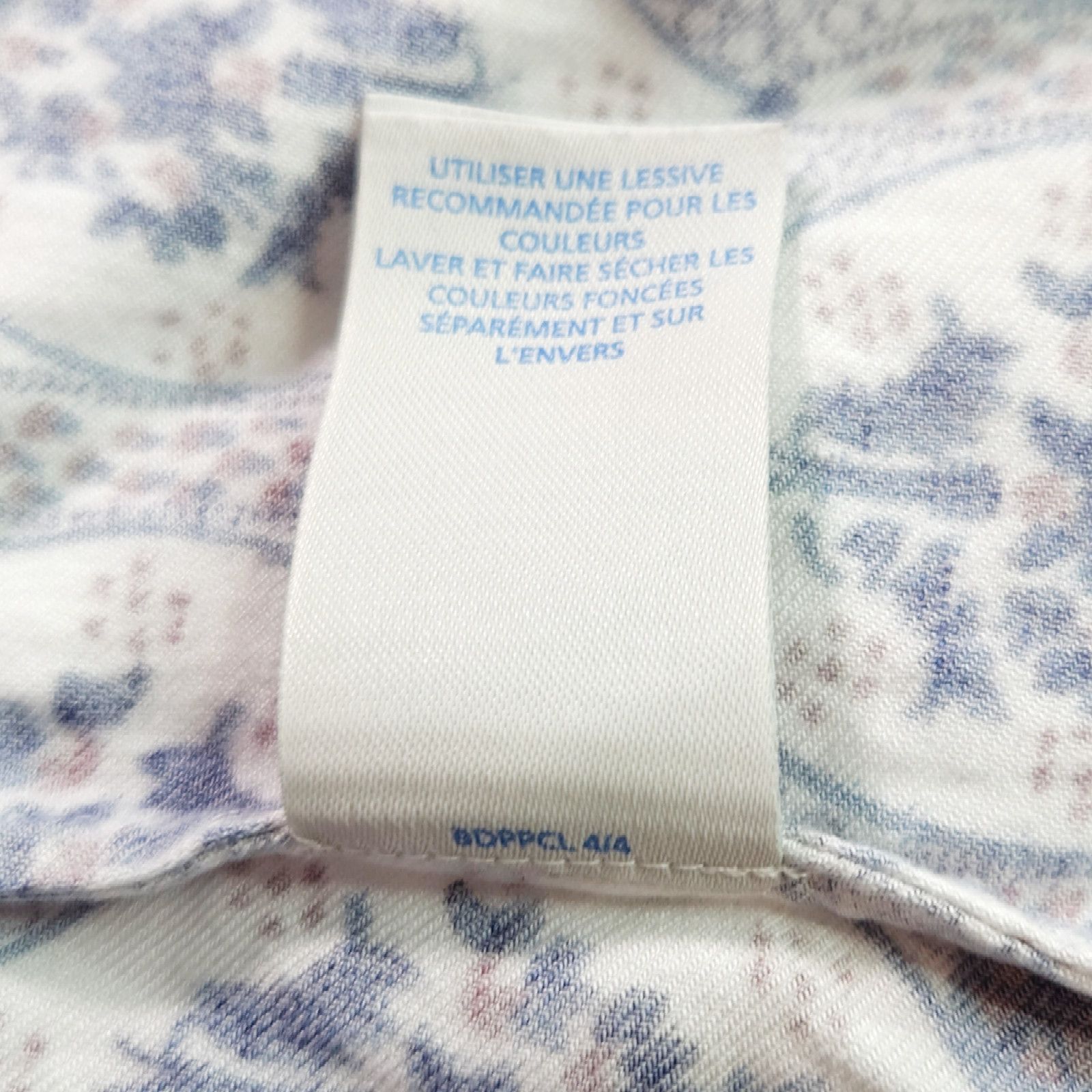 Boden EUC Boden Floral Medallion Henley Top Sz. 6 Blue White Size M / US 6-8 / IT 42-44 - 7 Thumbnail