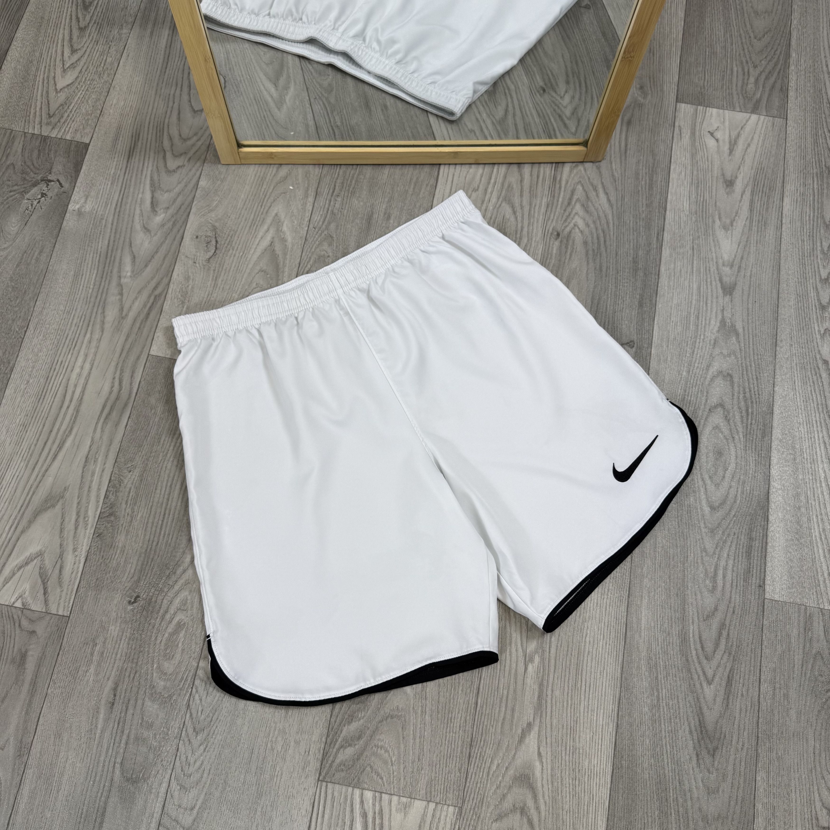 Nike Nike Dri-Fit White Track Shorts Size US 32 / EU 48 - 4 Thumbnail