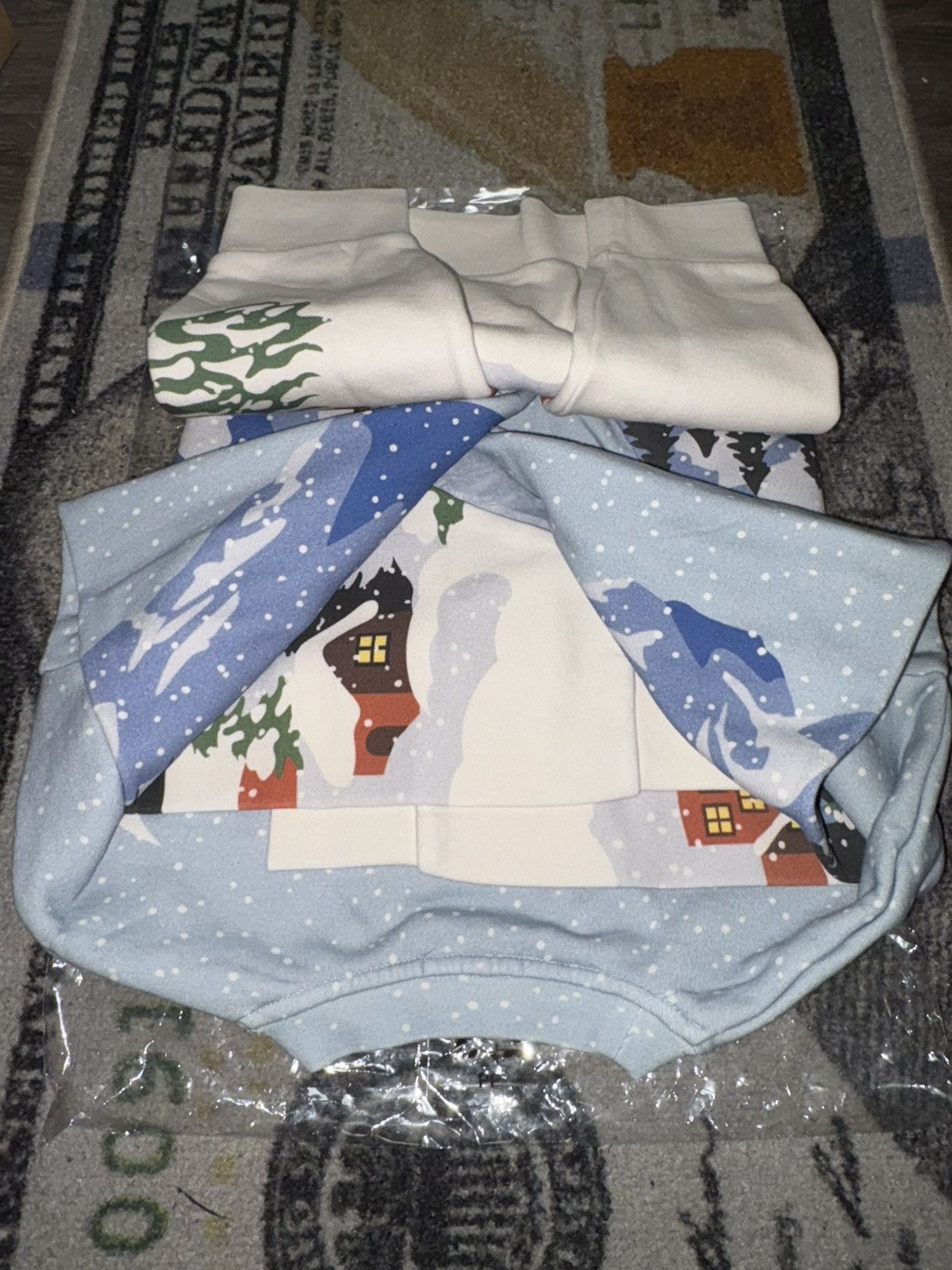 Kith Kith Kithmas Village Nelson Crewneck Size US M / EU 48-50 / 2 - 4 Thumbnail