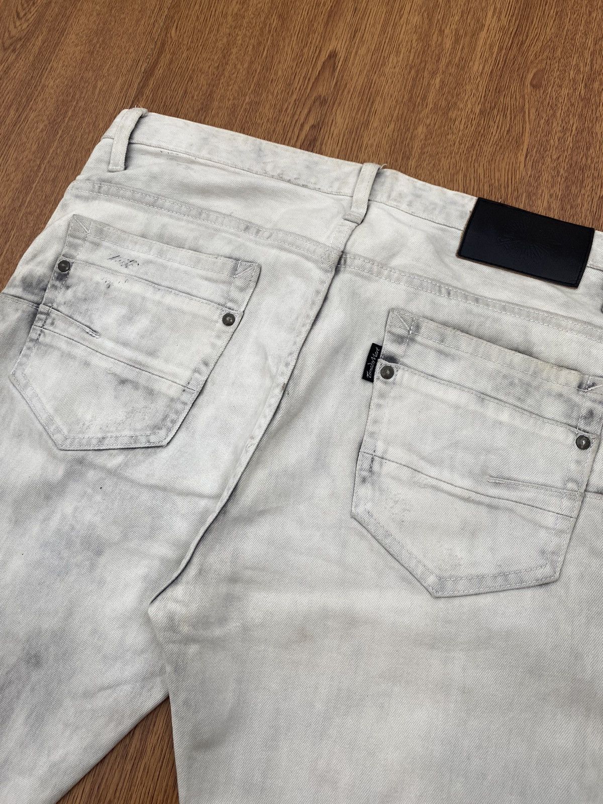 If Six Was Nine Tornado mart distressed bleached jeans Size US 32 / EU 48 - 4 Thumbnail
