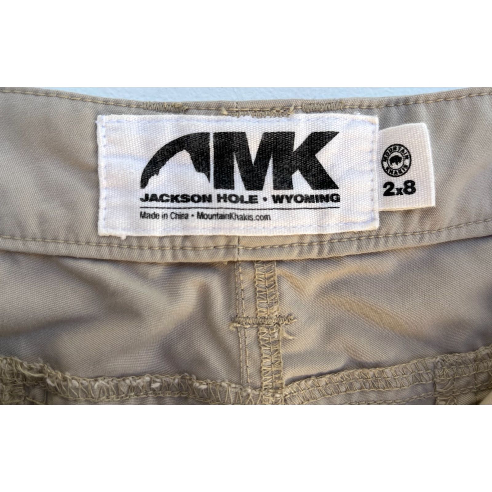 Mountain Khakis VINTAGE Mountain Khakis Shorts Women’s Sz 2 Beige 100% Nylon Outdoor Activewear Solid Pockets Chino Size 26" / US 2 / IT 38 - 7 Thumbnail