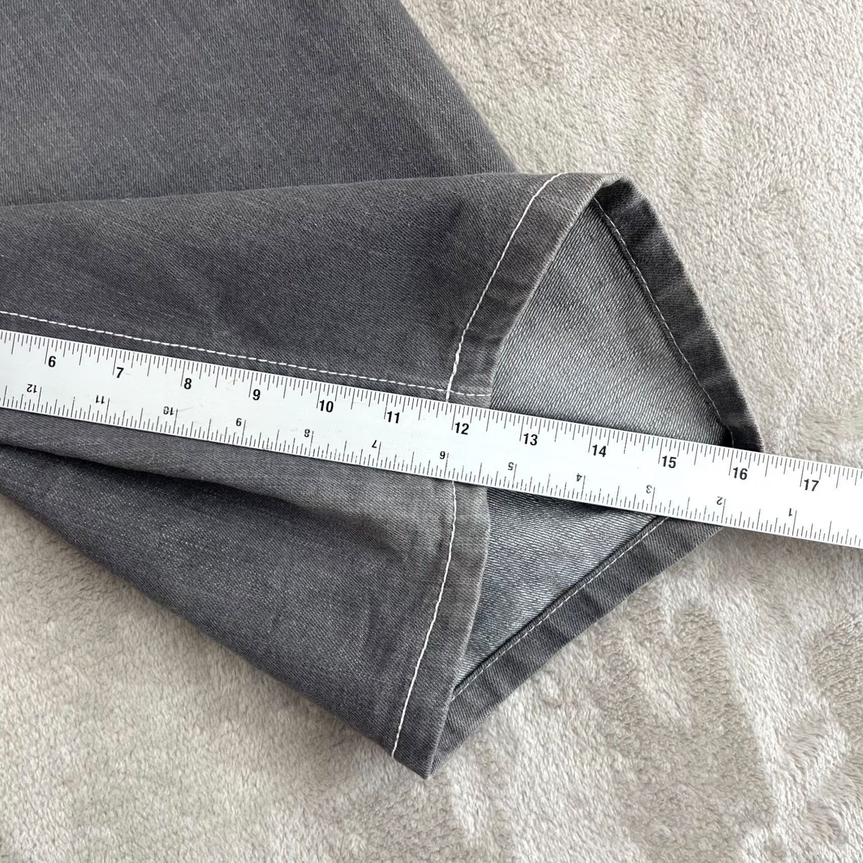 Vintage VINTAGE Mecca Jeans Shorts Men 34 Grey Wide Leg Baggy Grunge Y2K Denim 5-Pocket Bermuda Relaxed Mens Size US 34 / EU 50 - 7 Thumbnail