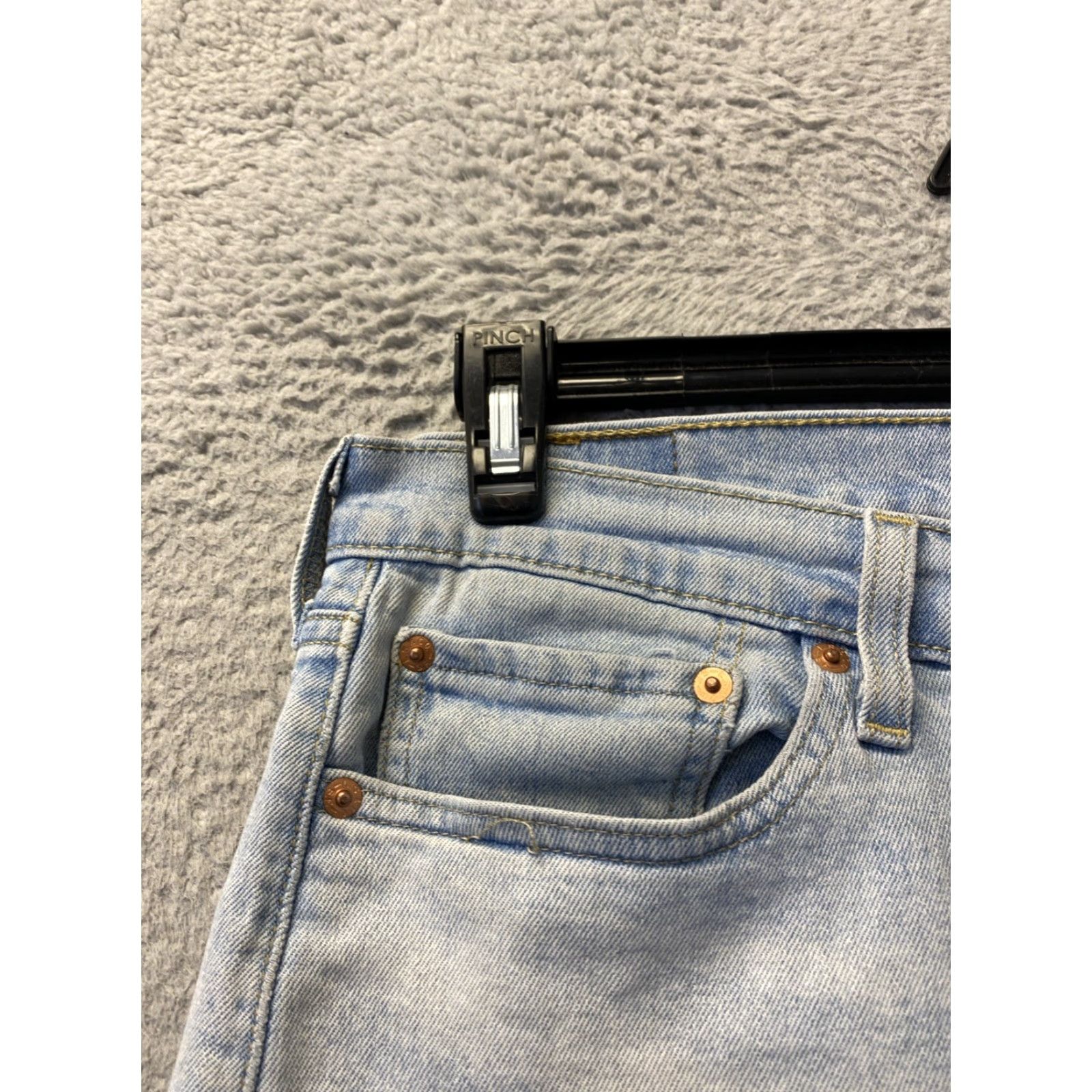 Levi's Levi’s 510 Jeans Men’s 32x32 Light Blue Mid Rise Distressed Straight Denim /0633 Size US 32 / EU 48 - 4 Thumbnail